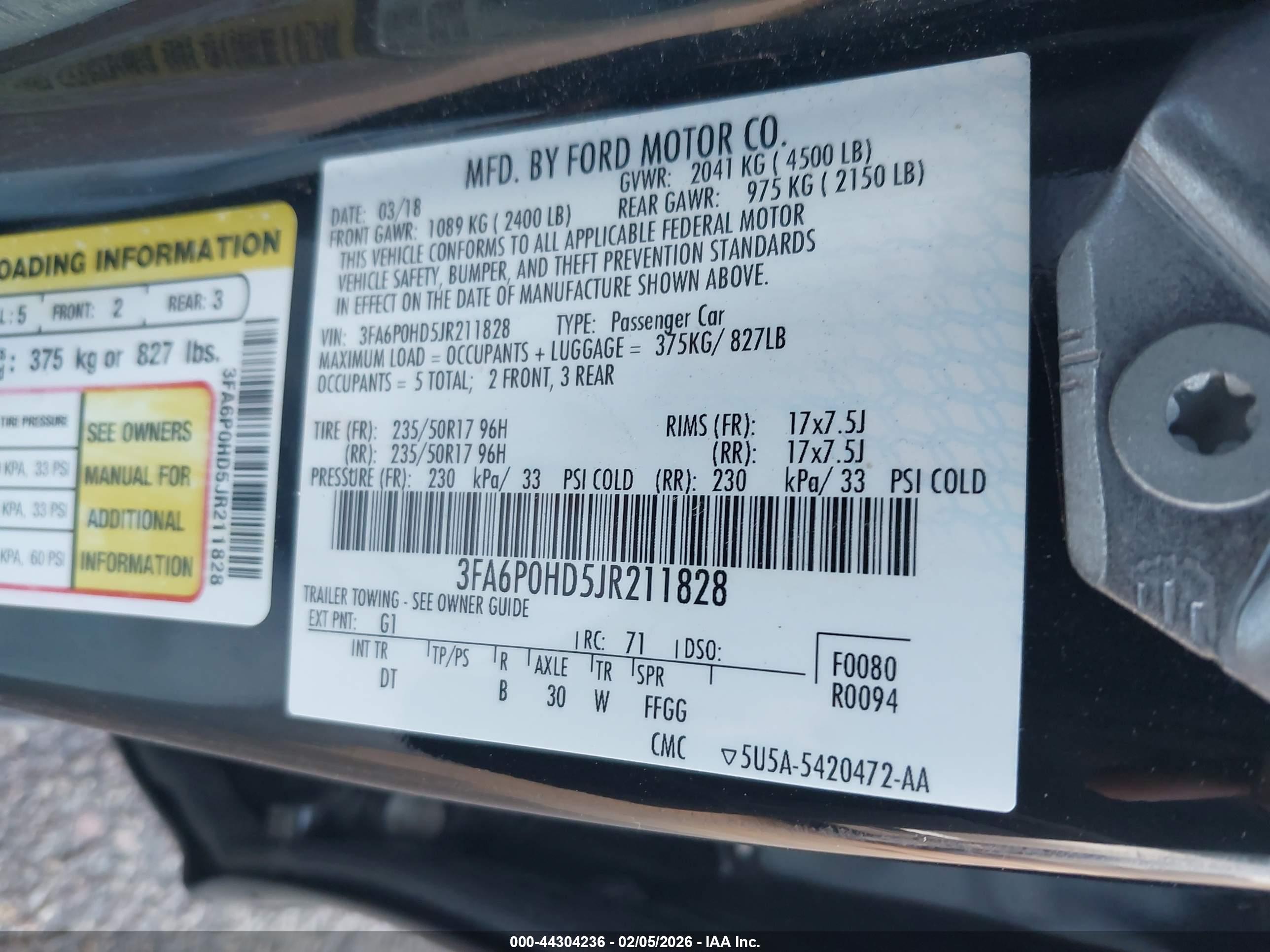 FORD FUSION image 9