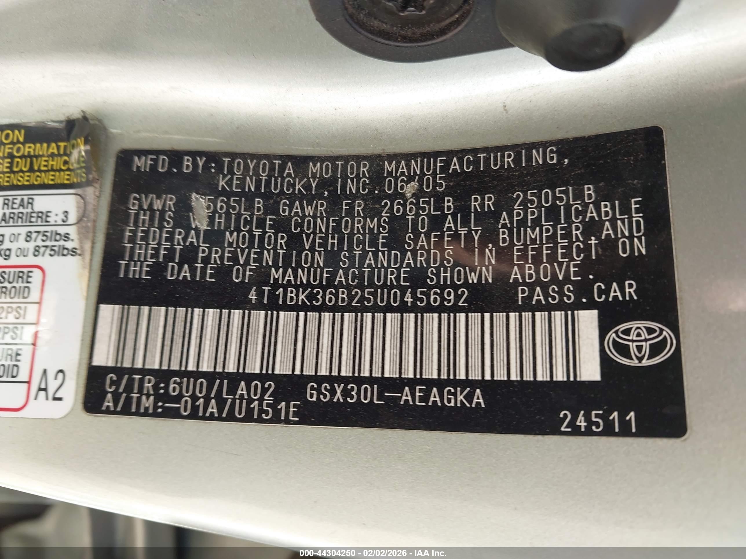 TOYOTA AVALON image 9