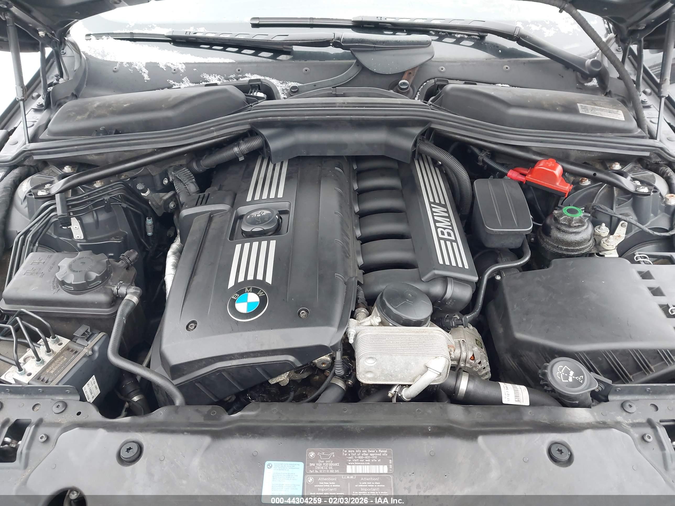 BMW 528I image 10