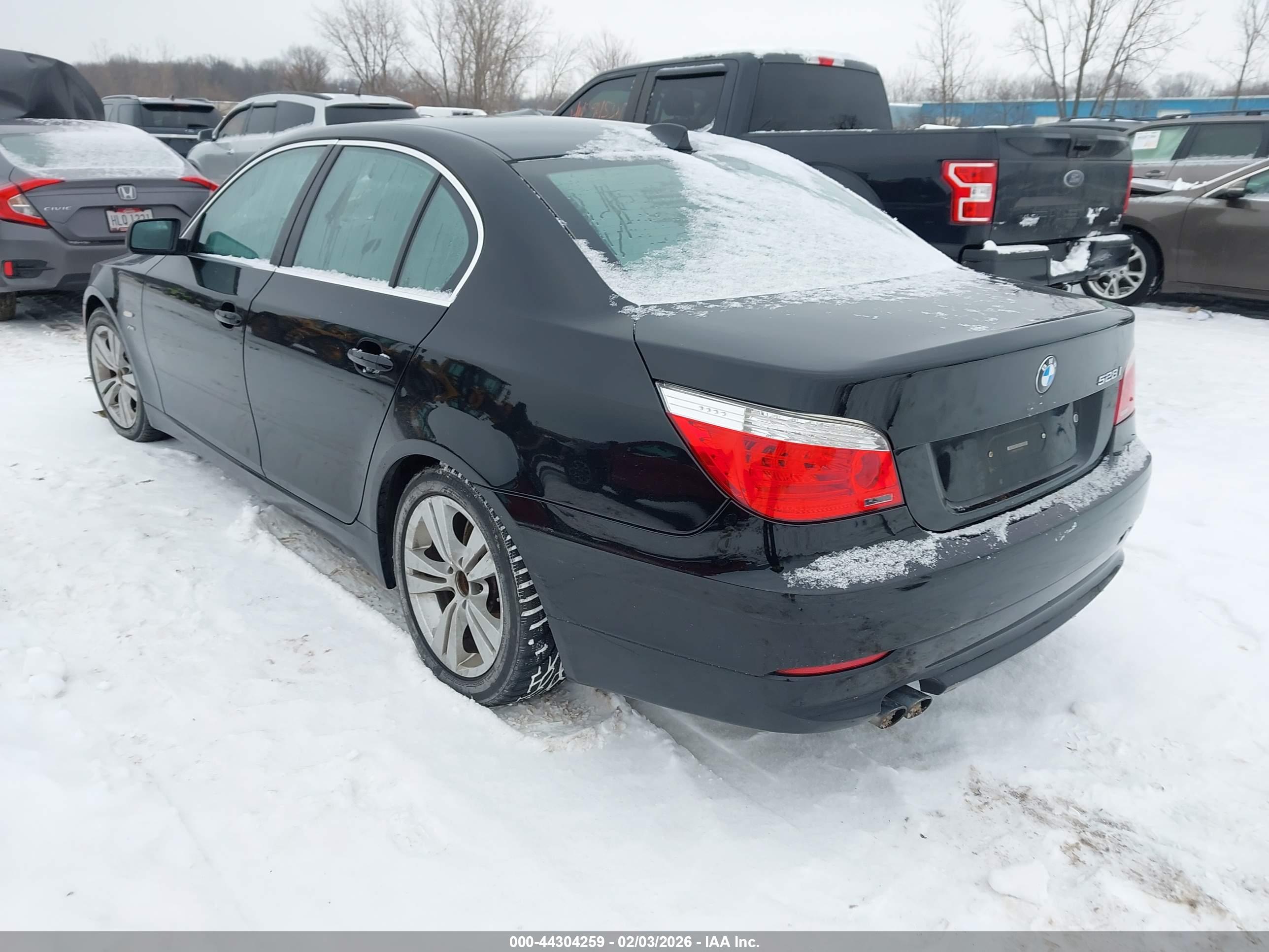 BMW 528I image 3