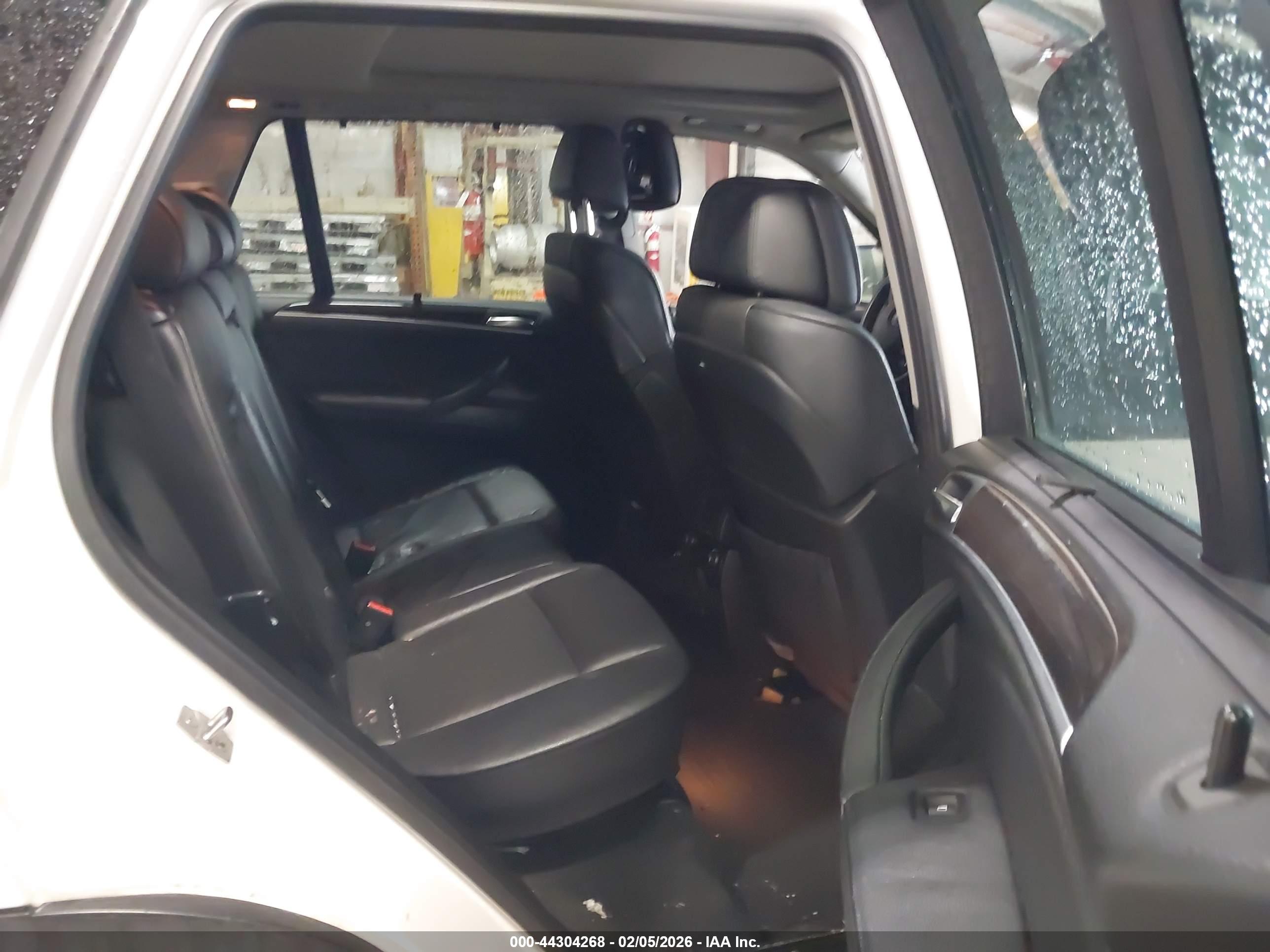 BMW X5 image 8