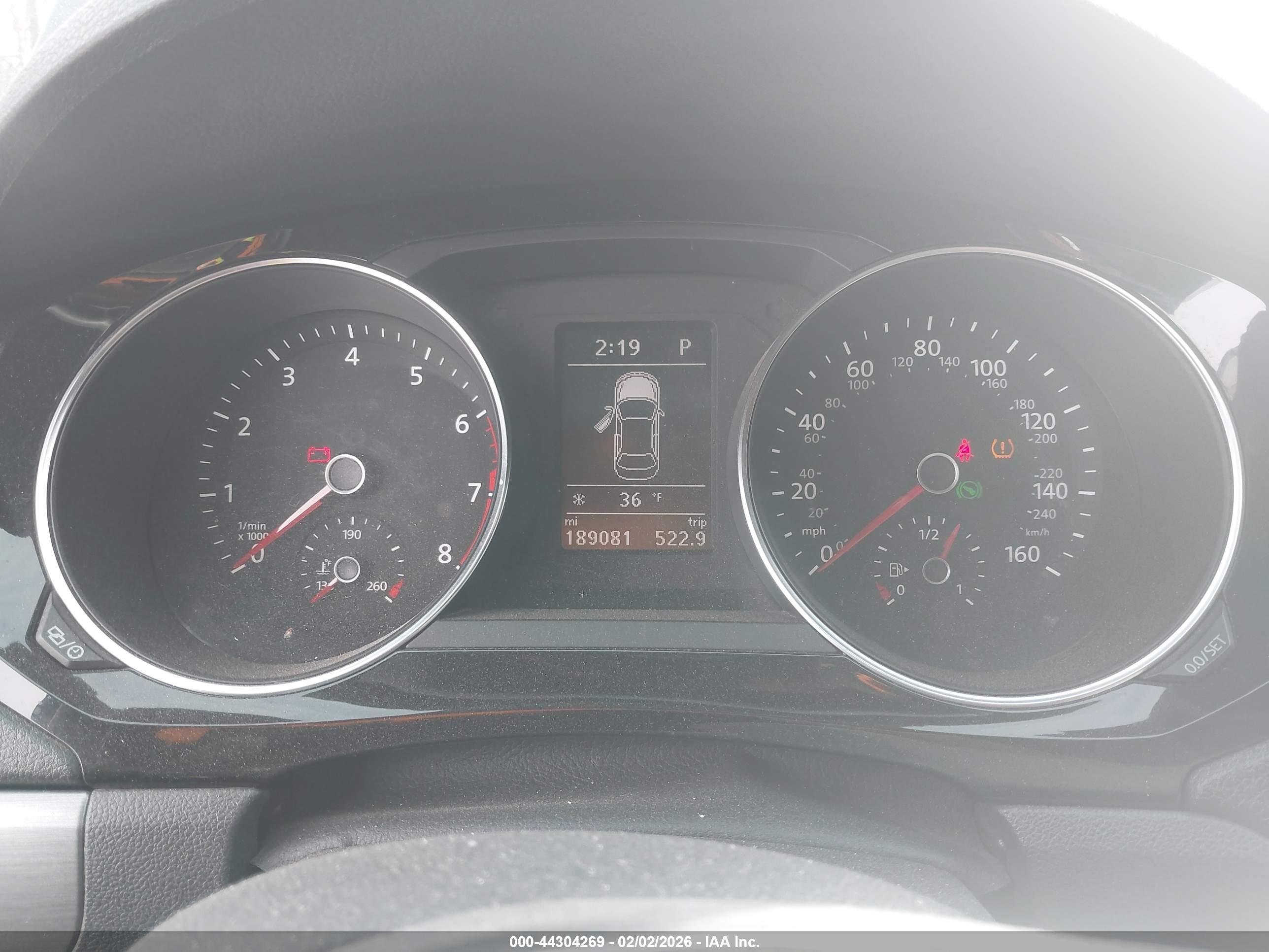 VOLKSWAGEN JETTA image 7