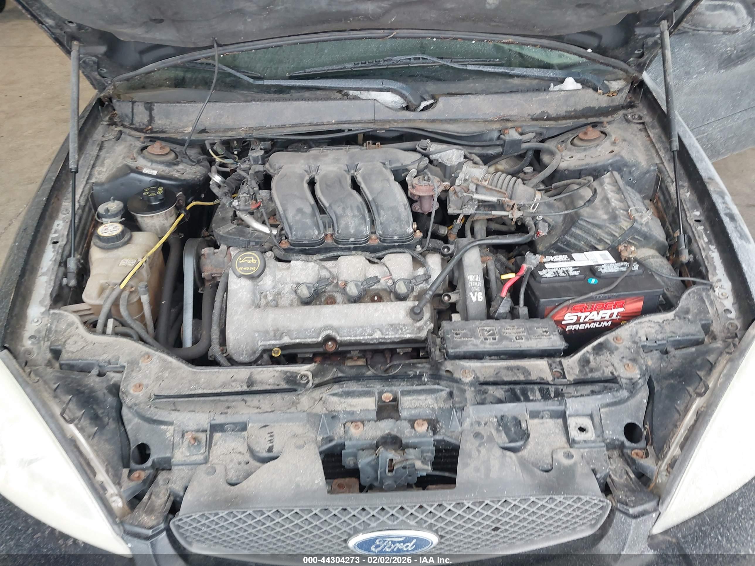 FORD TAURUS image 10