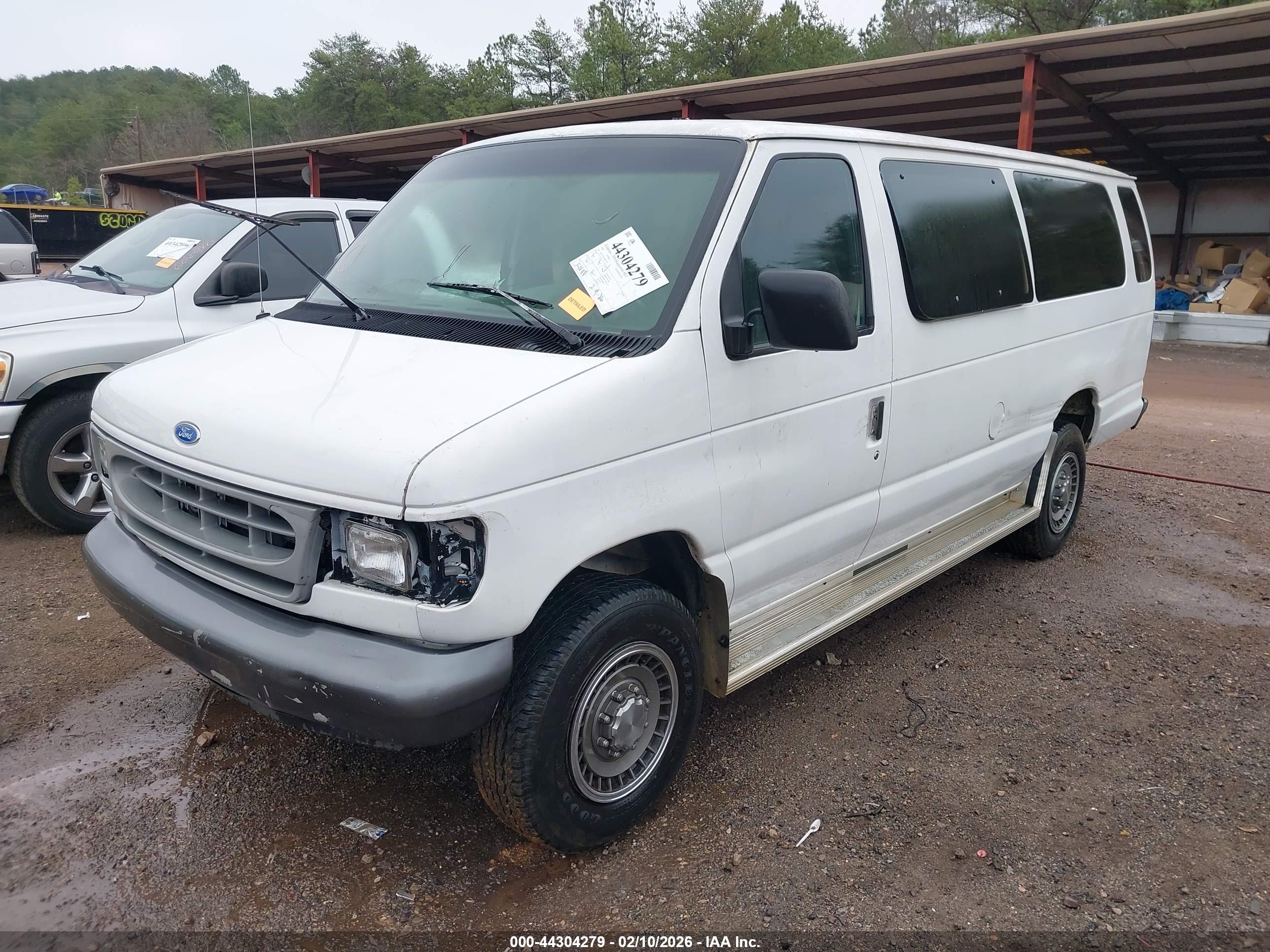 FORD ECONOLINE image 2