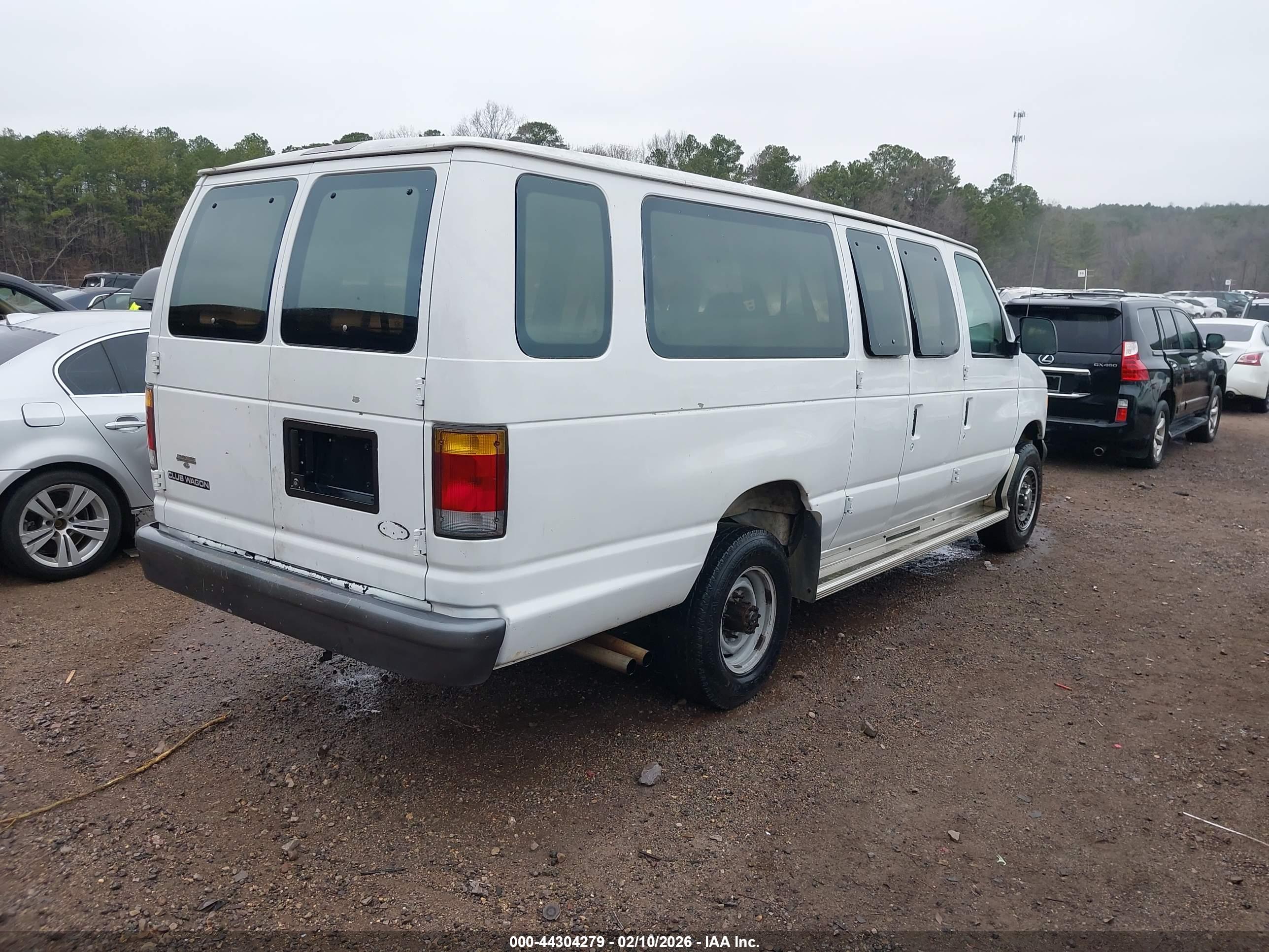 FORD ECONOLINE image 4
