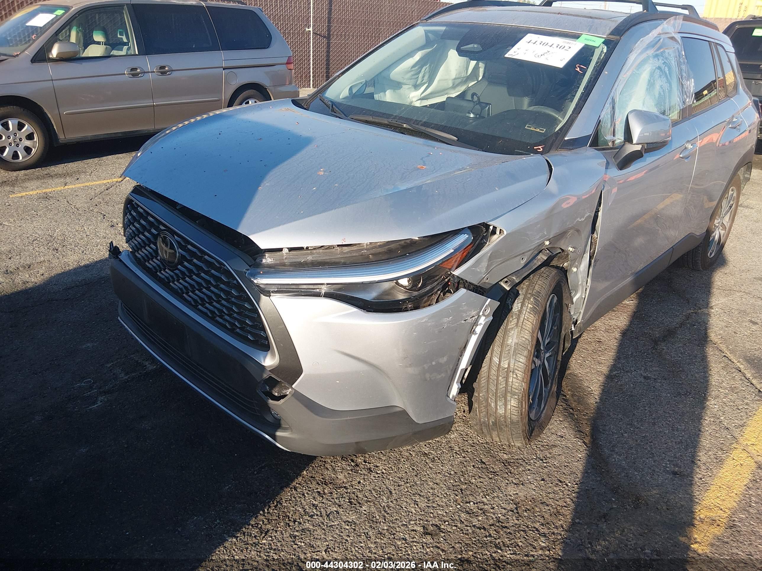 TOYOTA COROLLA image 2