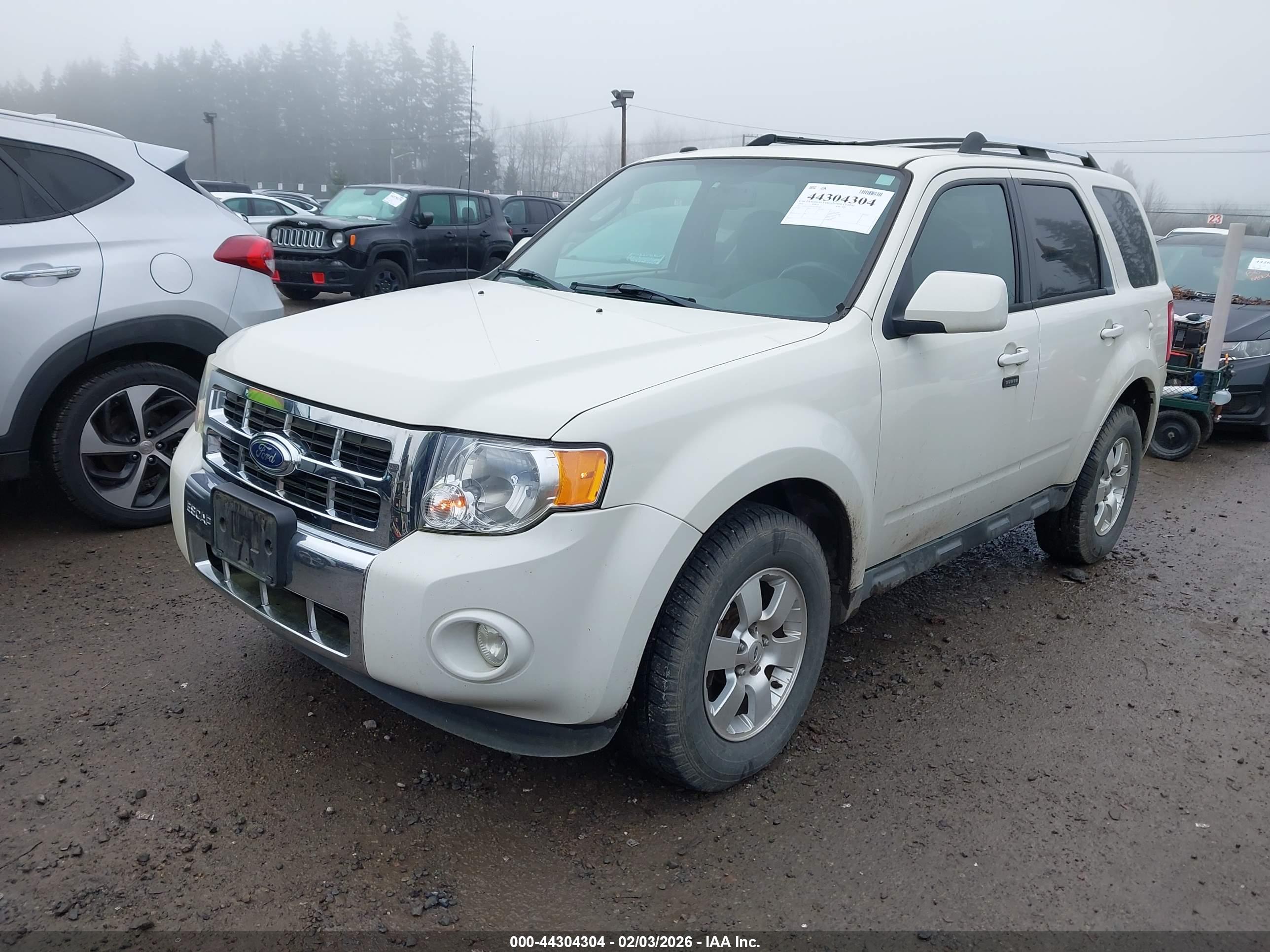 FORD ESCAPE image 2