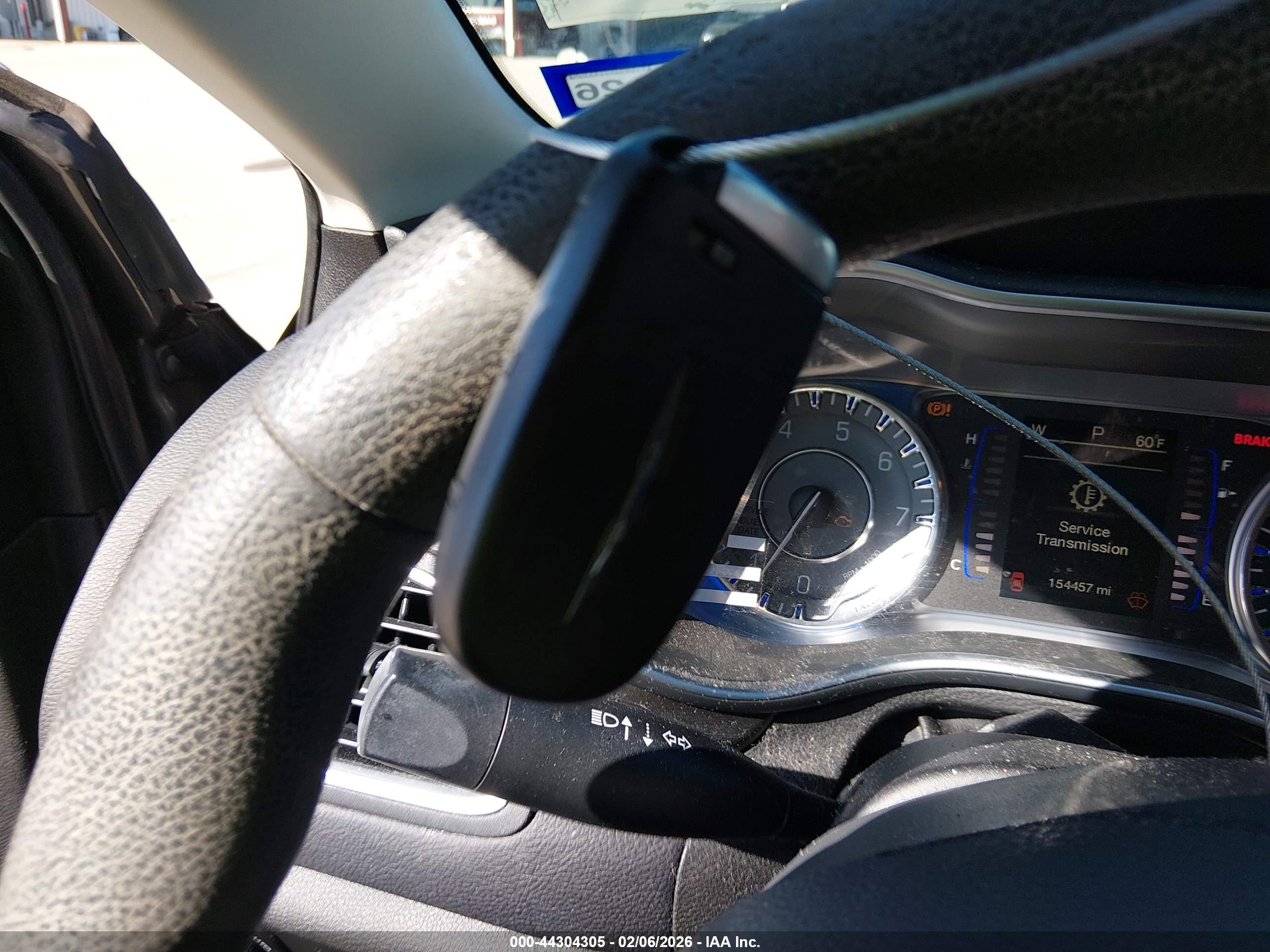CHRYSLER 200 image 11