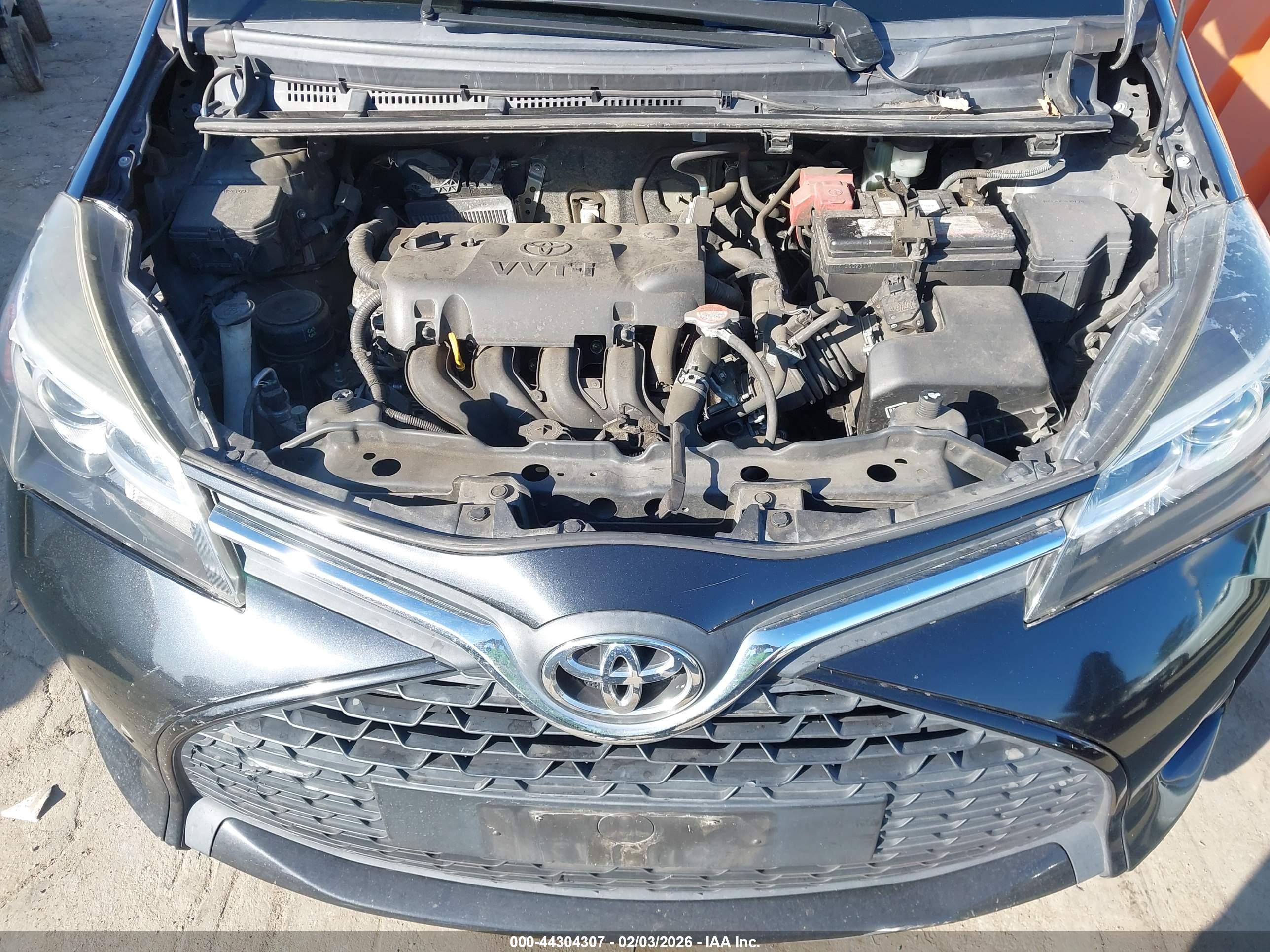 TOYOTA YARIS image 10