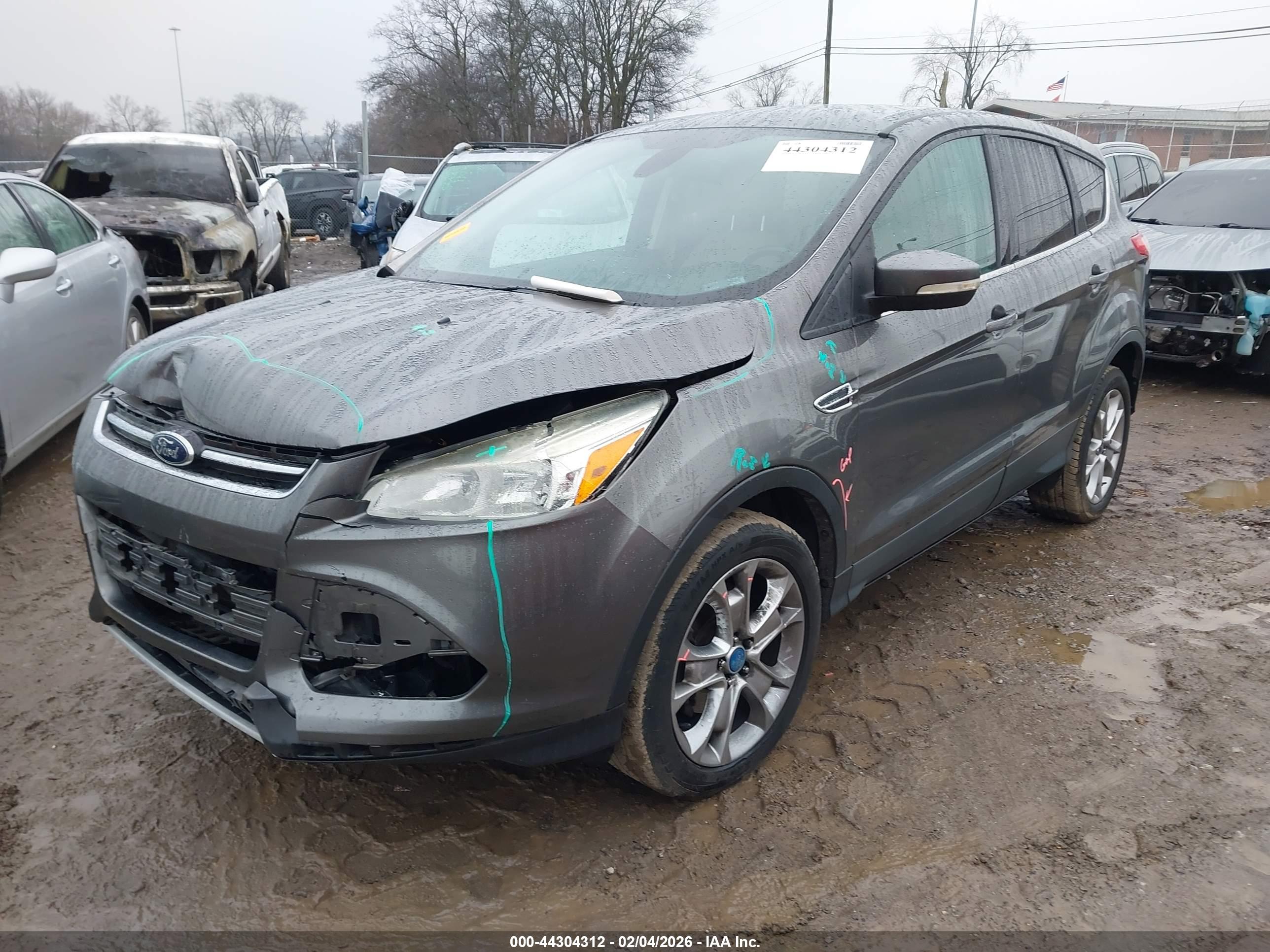 FORD ESCAPE image 2