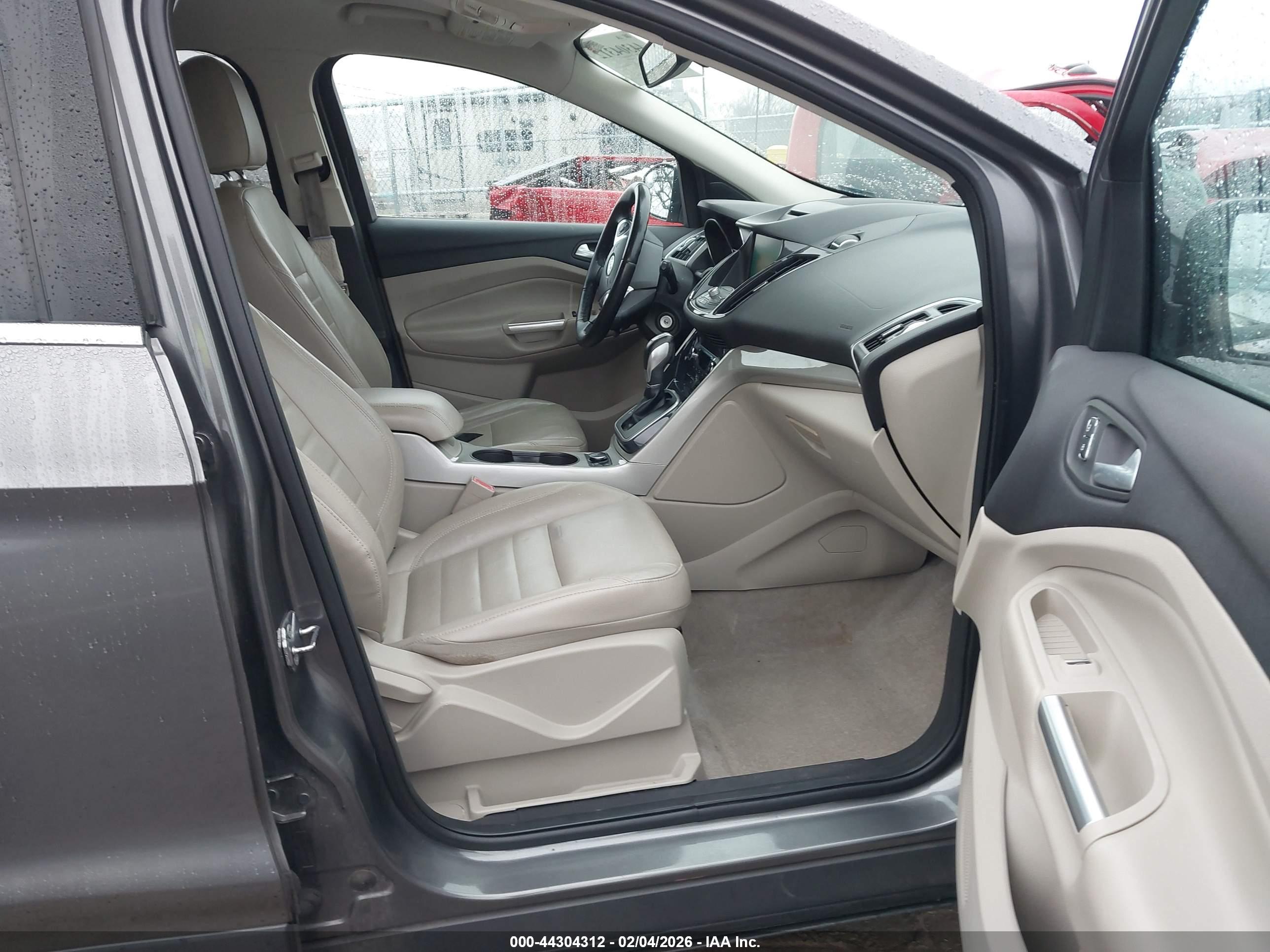 FORD ESCAPE image 5