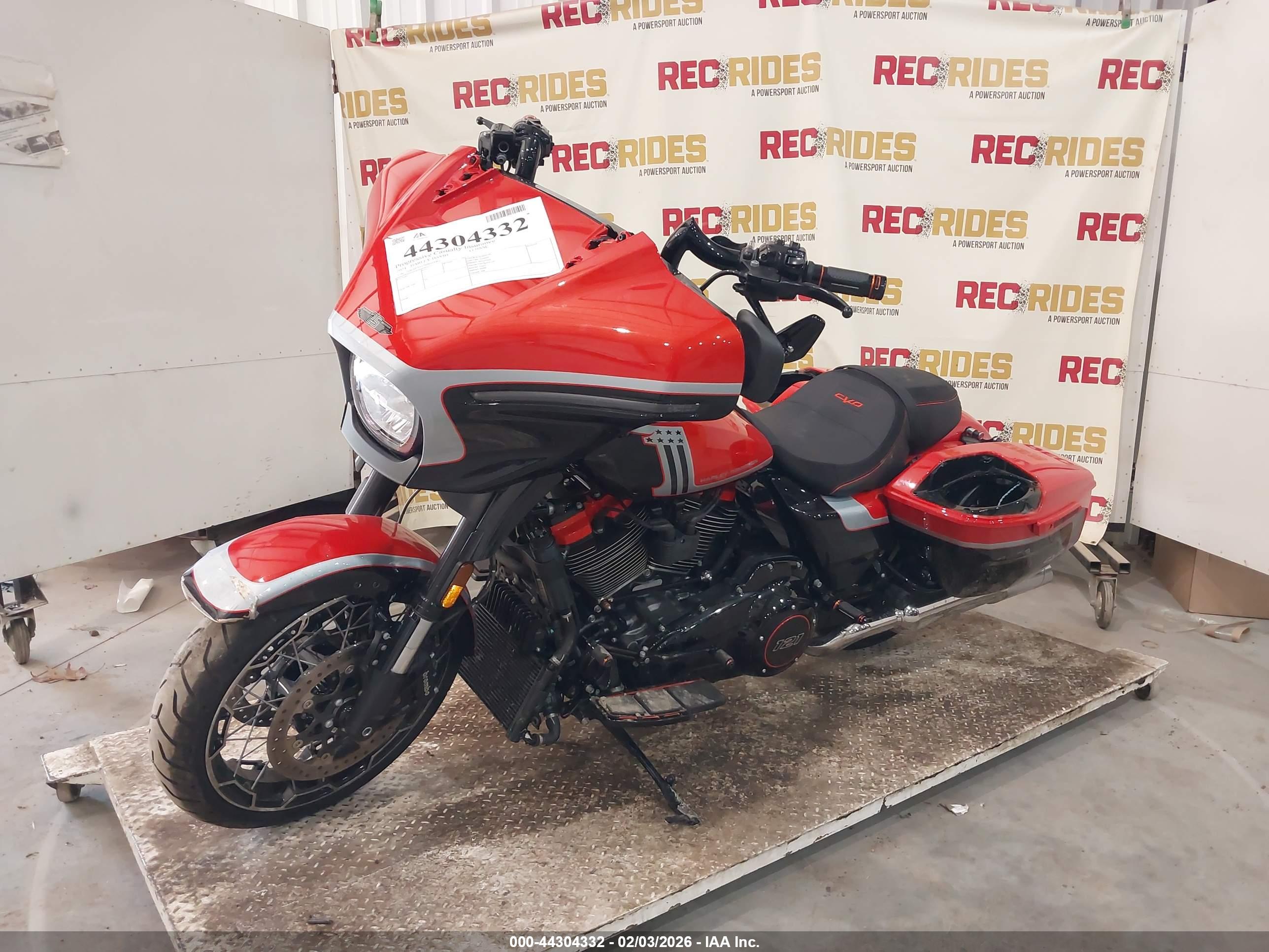 HARLEY-DAVIDSON FLHXSE image 2