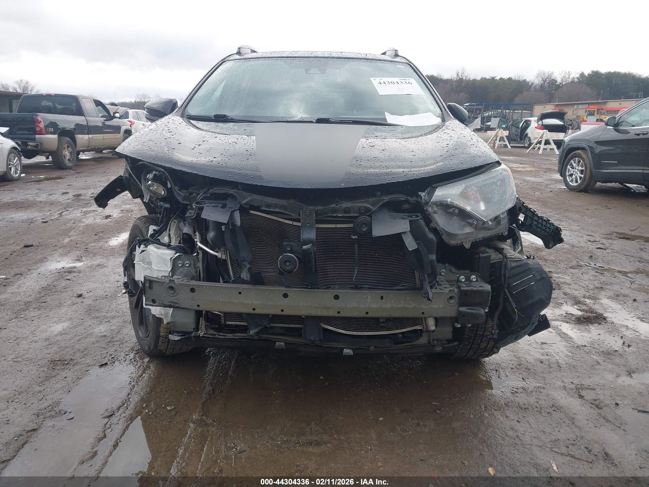 TOYOTA RAV4 image 6