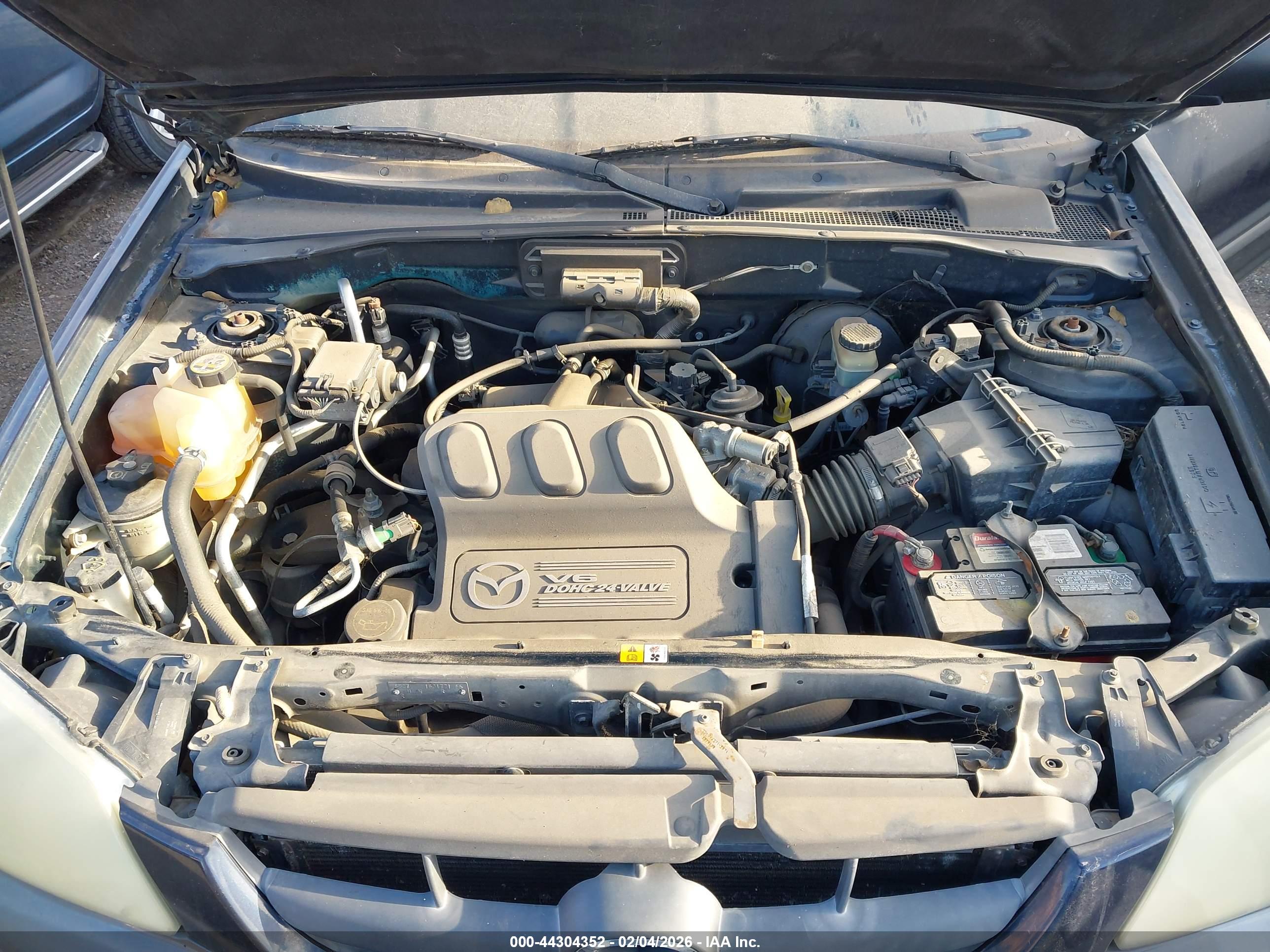 MAZDA TRIBUTE image 10
