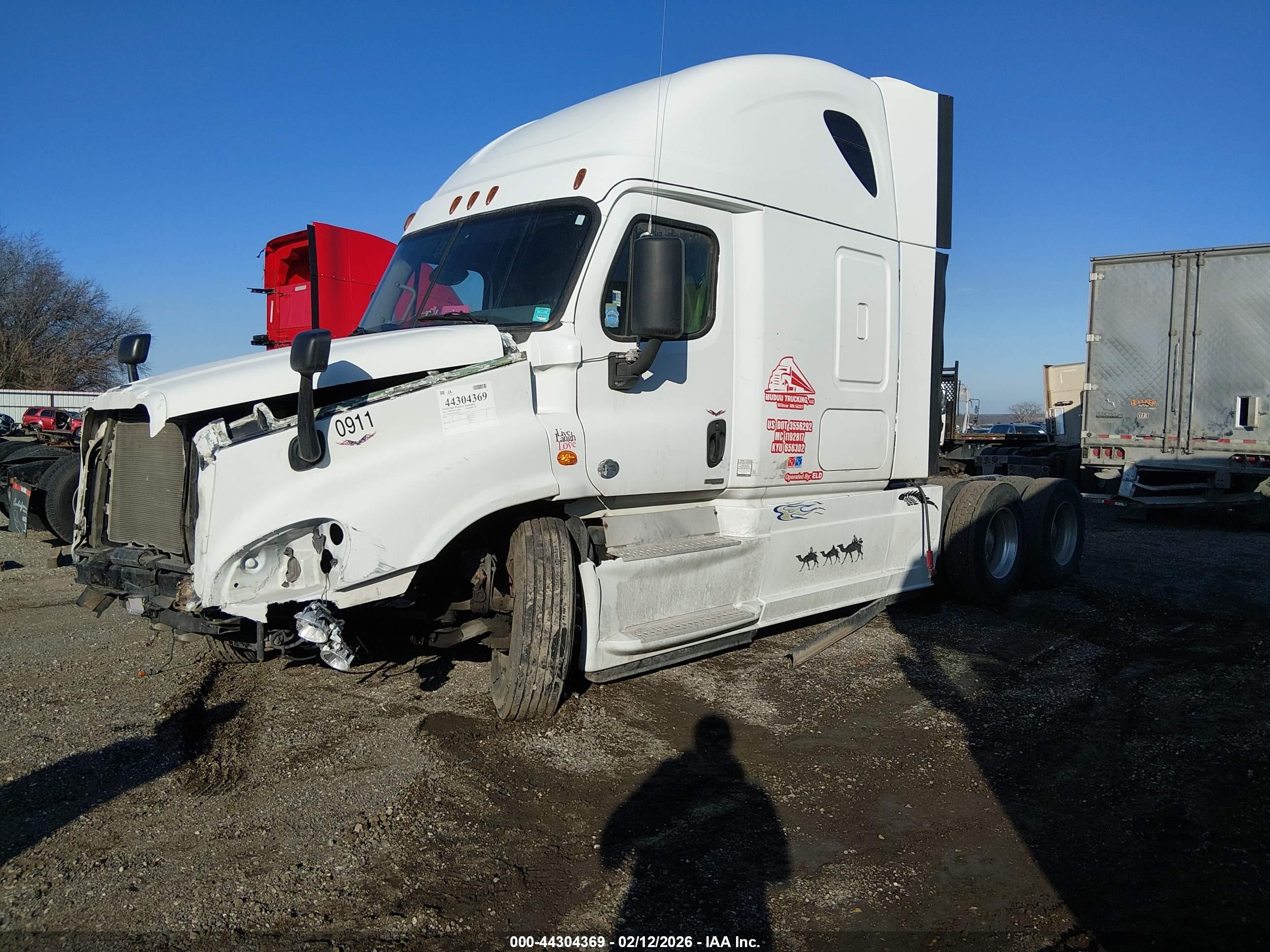 FREIGHTLINER CASCADIA image 2