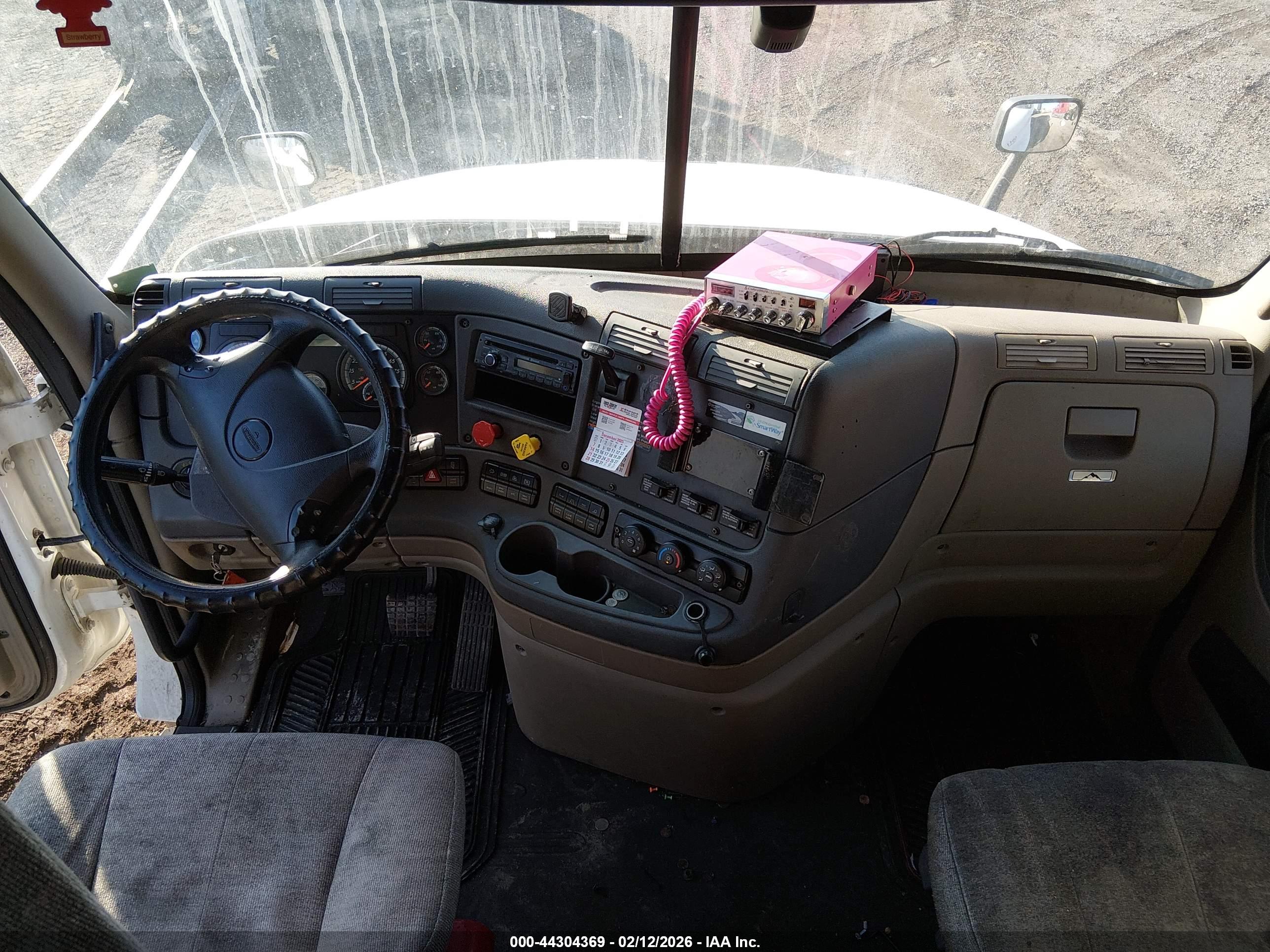 FREIGHTLINER CASCADIA image 8