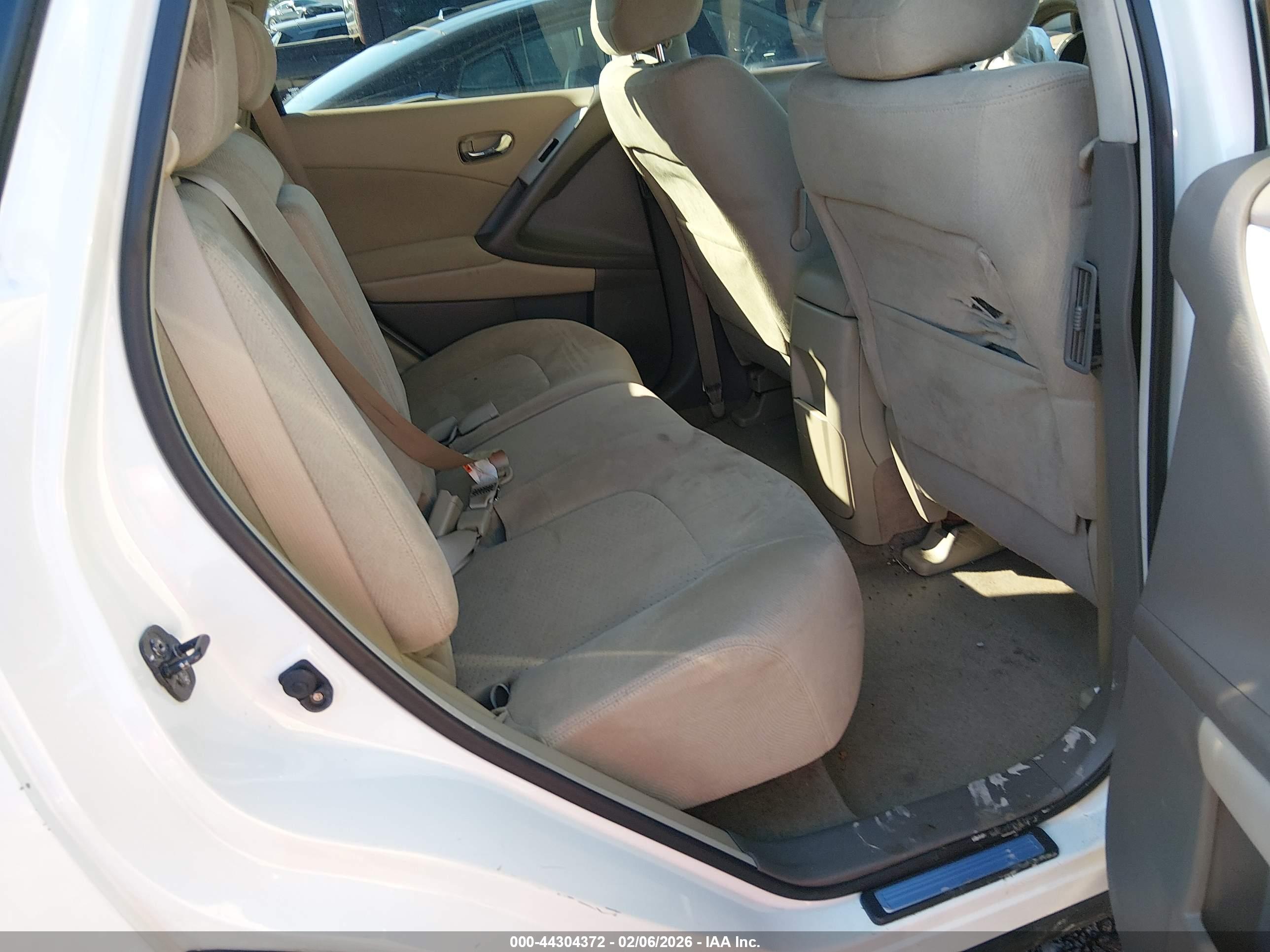 NISSAN MURANO image 8