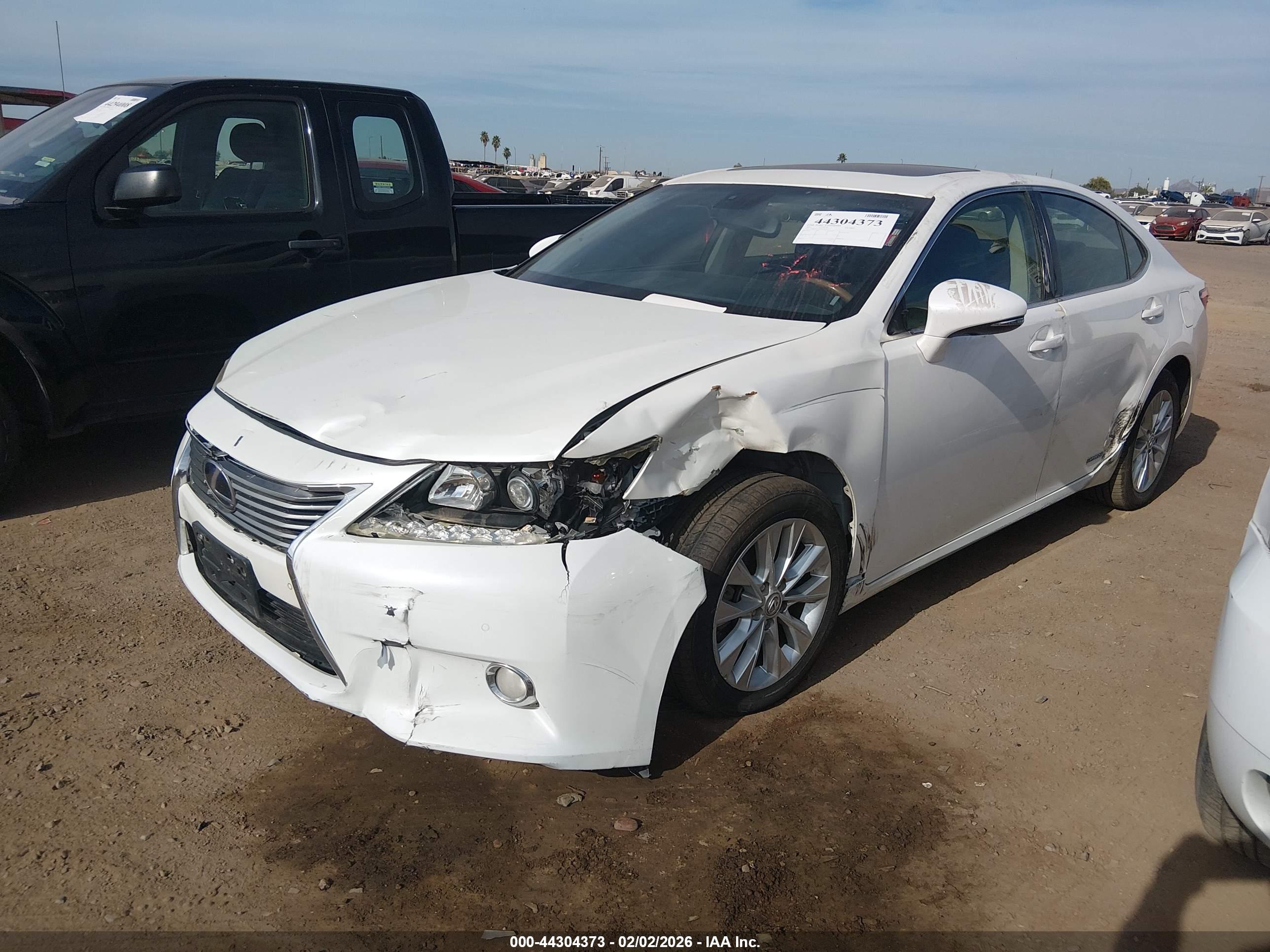 LEXUS ES image 2
