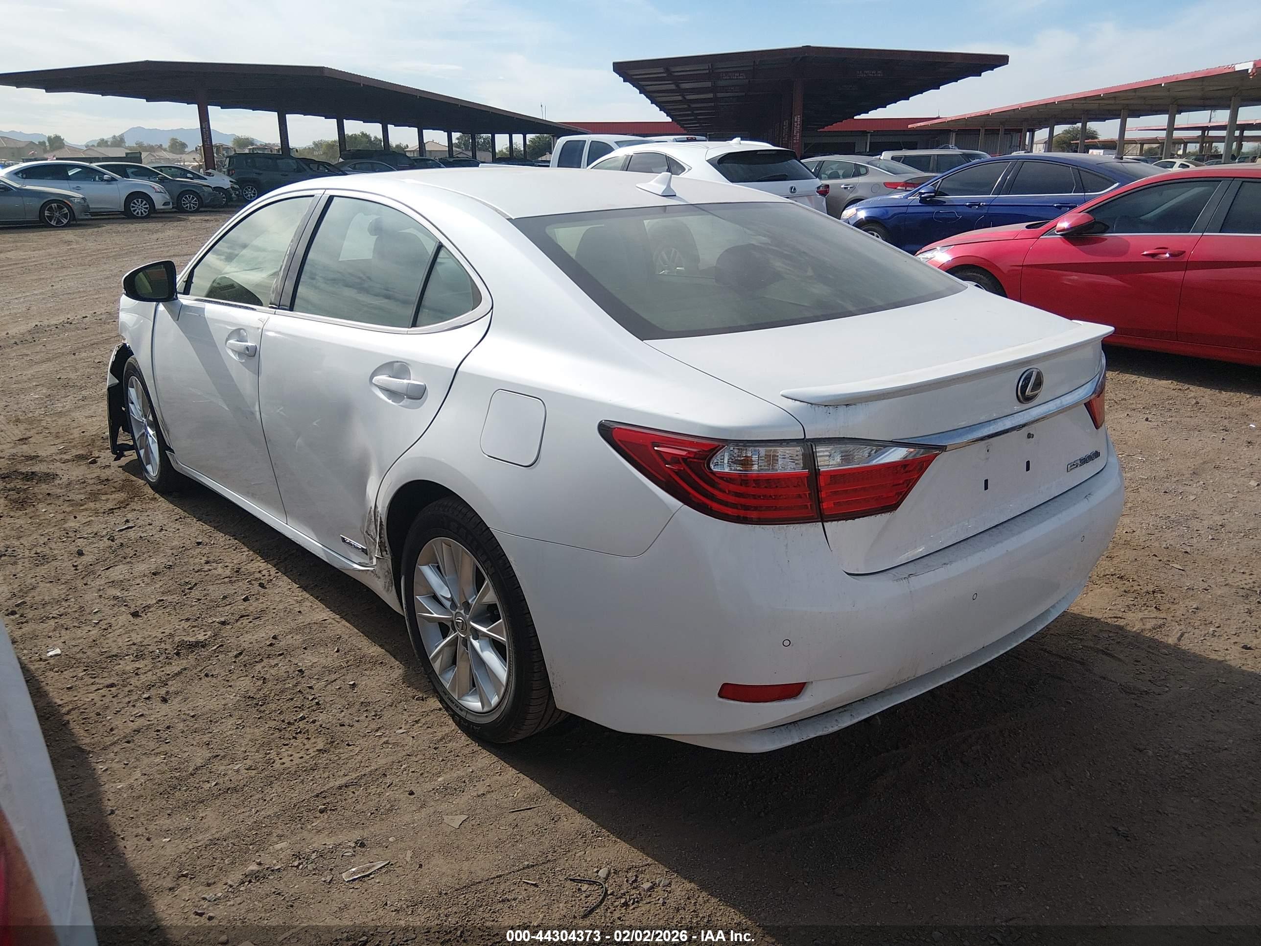 LEXUS ES image 3