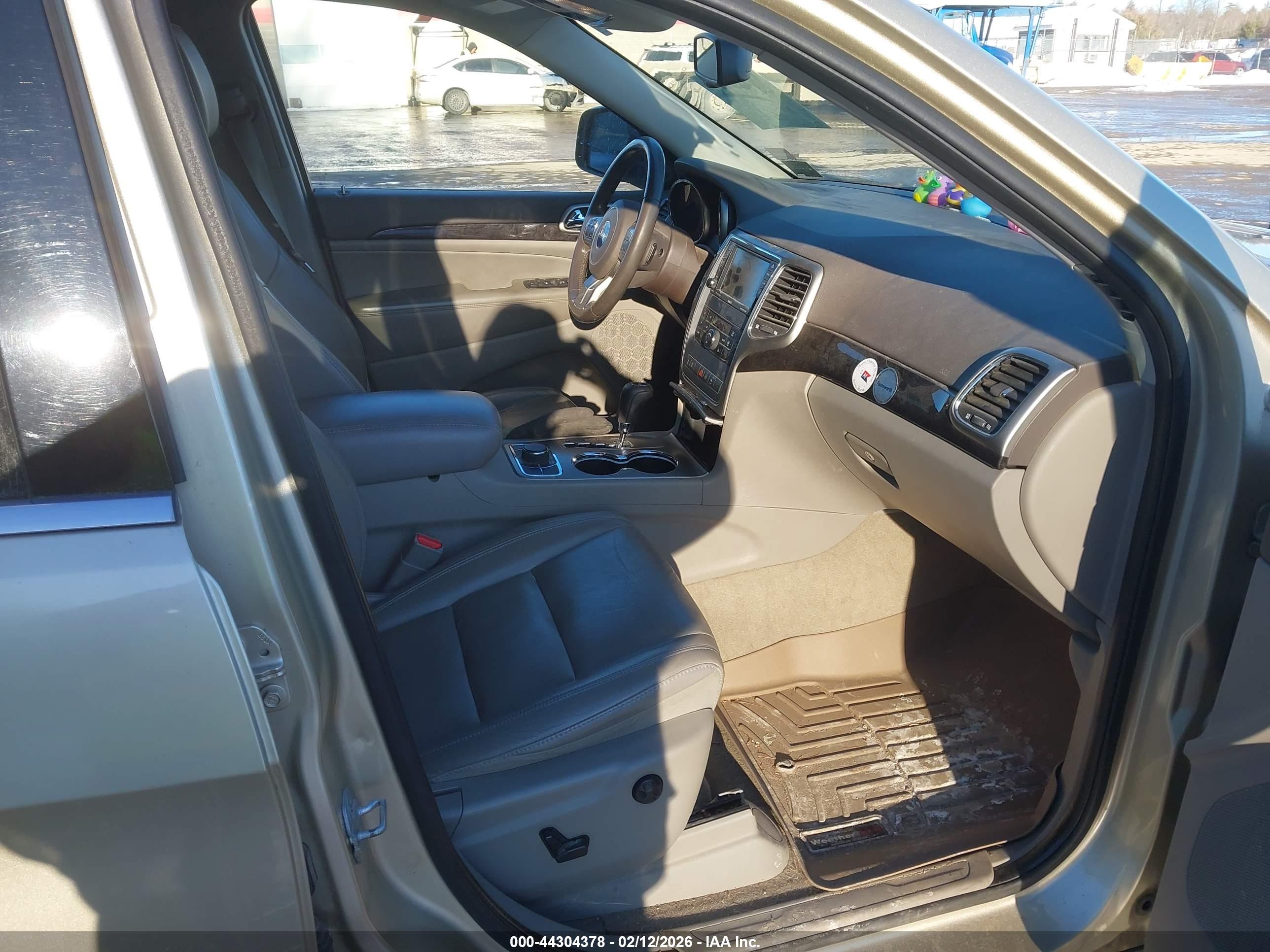 JEEP GRAND image 5