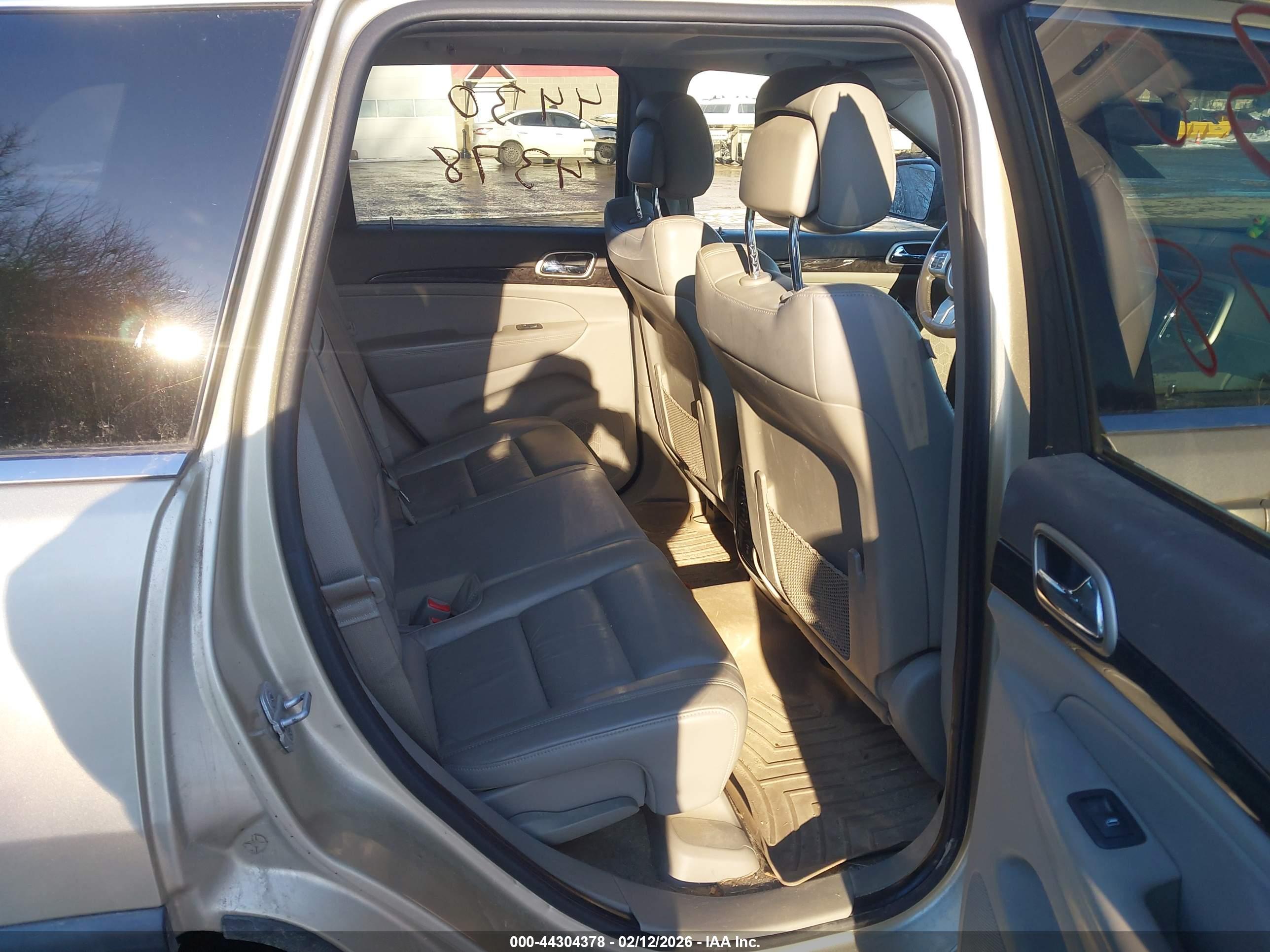 JEEP GRAND image 8