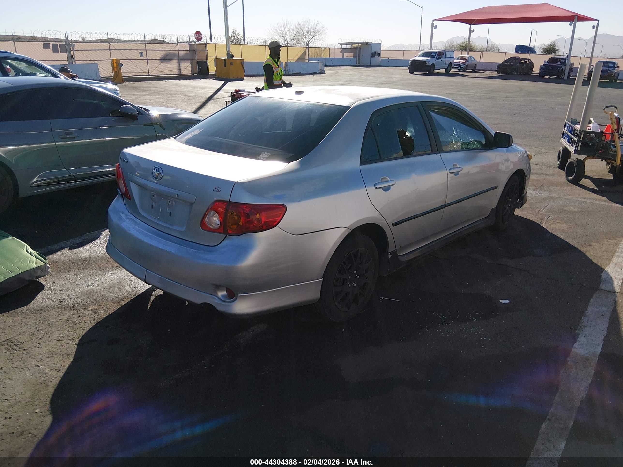 TOYOTA COROLLA image 4