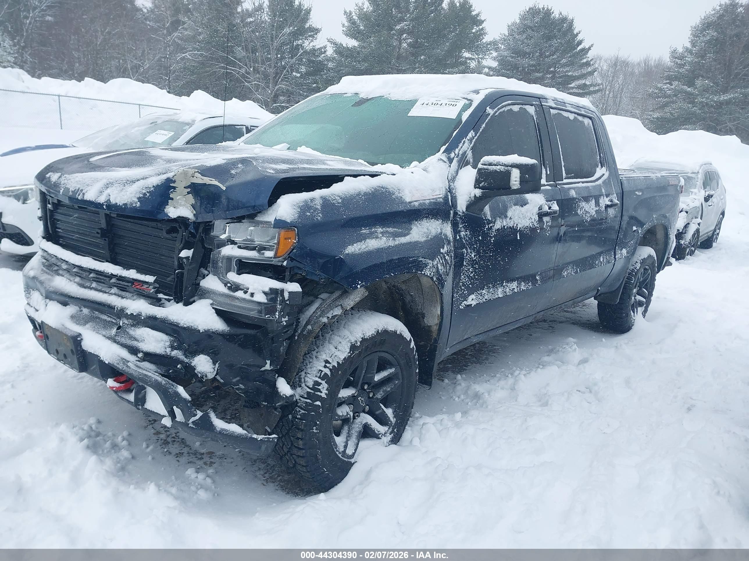 CHEVROLET SILVERADO image 2