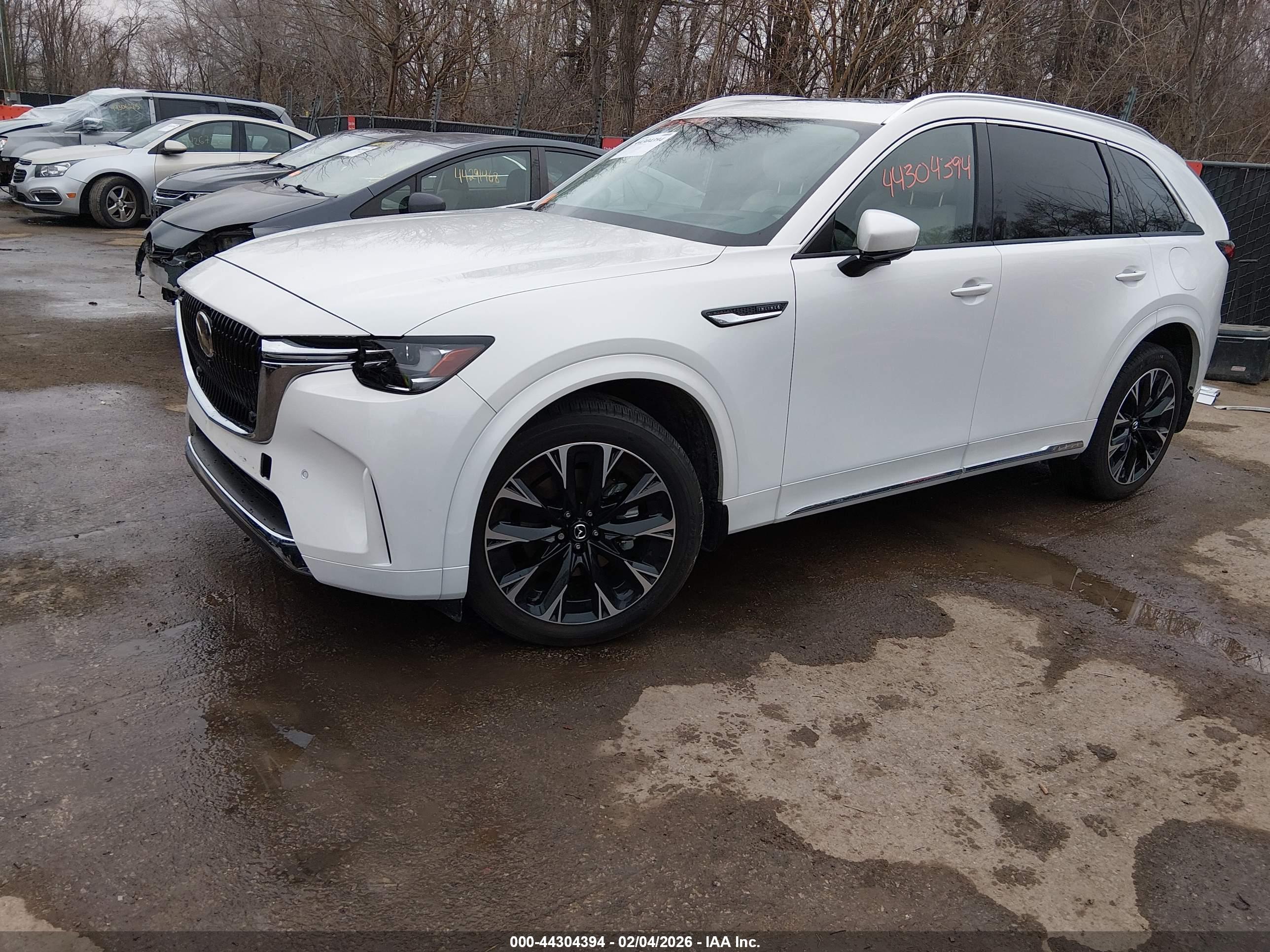 MAZDA CX-90 image 2