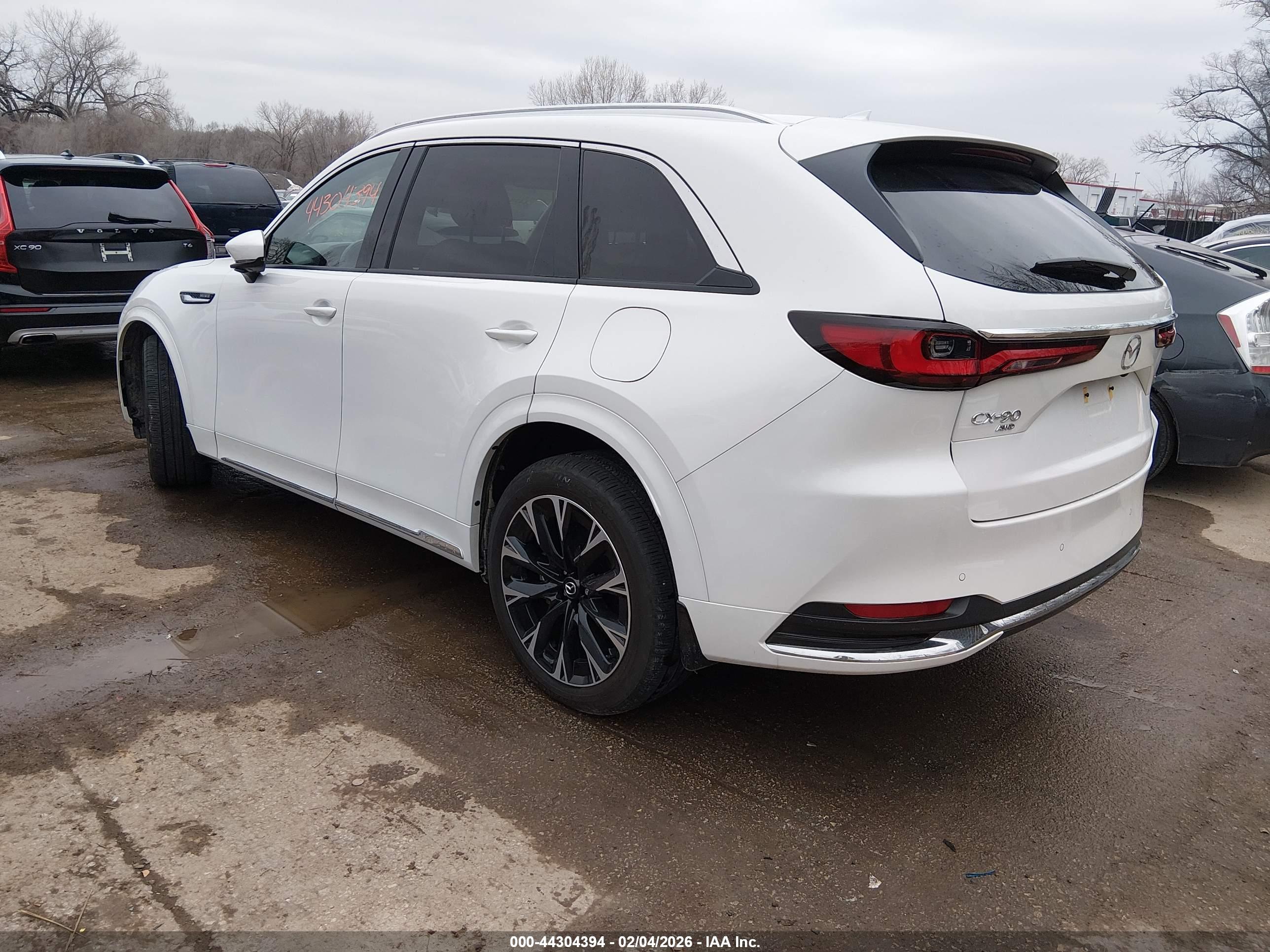 MAZDA CX-90 image 3