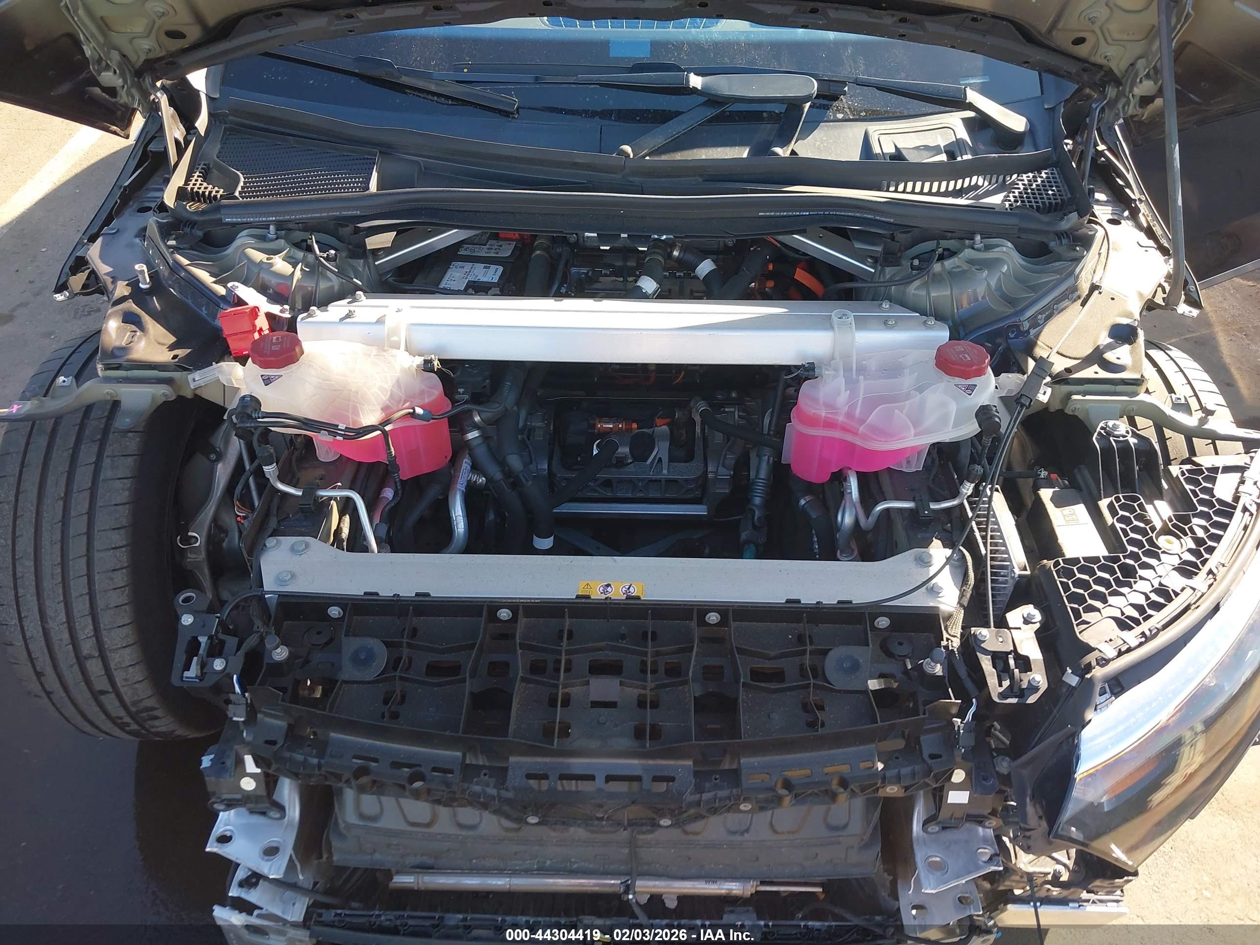 MERCEDES-BENZ EQS image 10