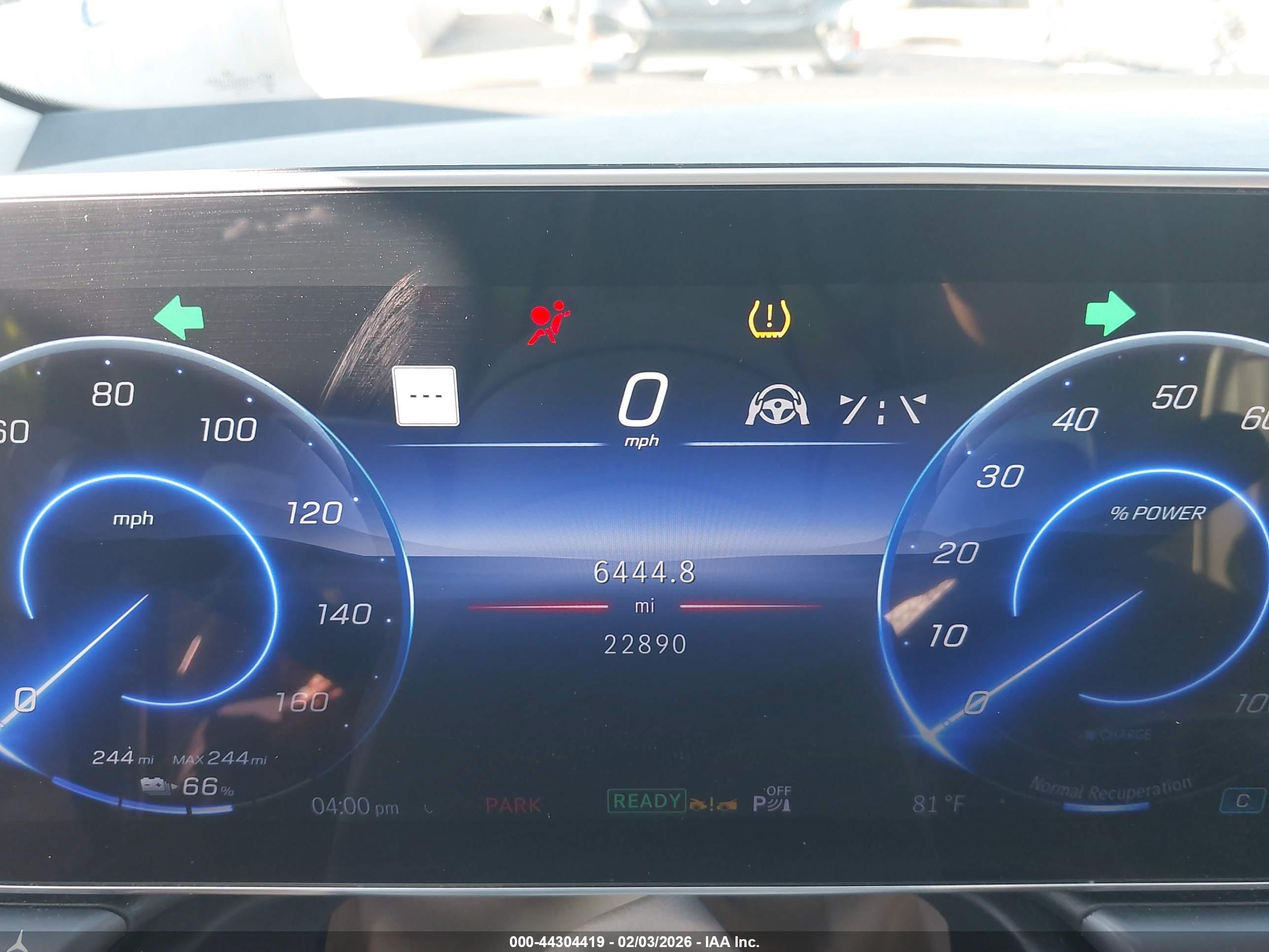 MERCEDES-BENZ EQS image 7