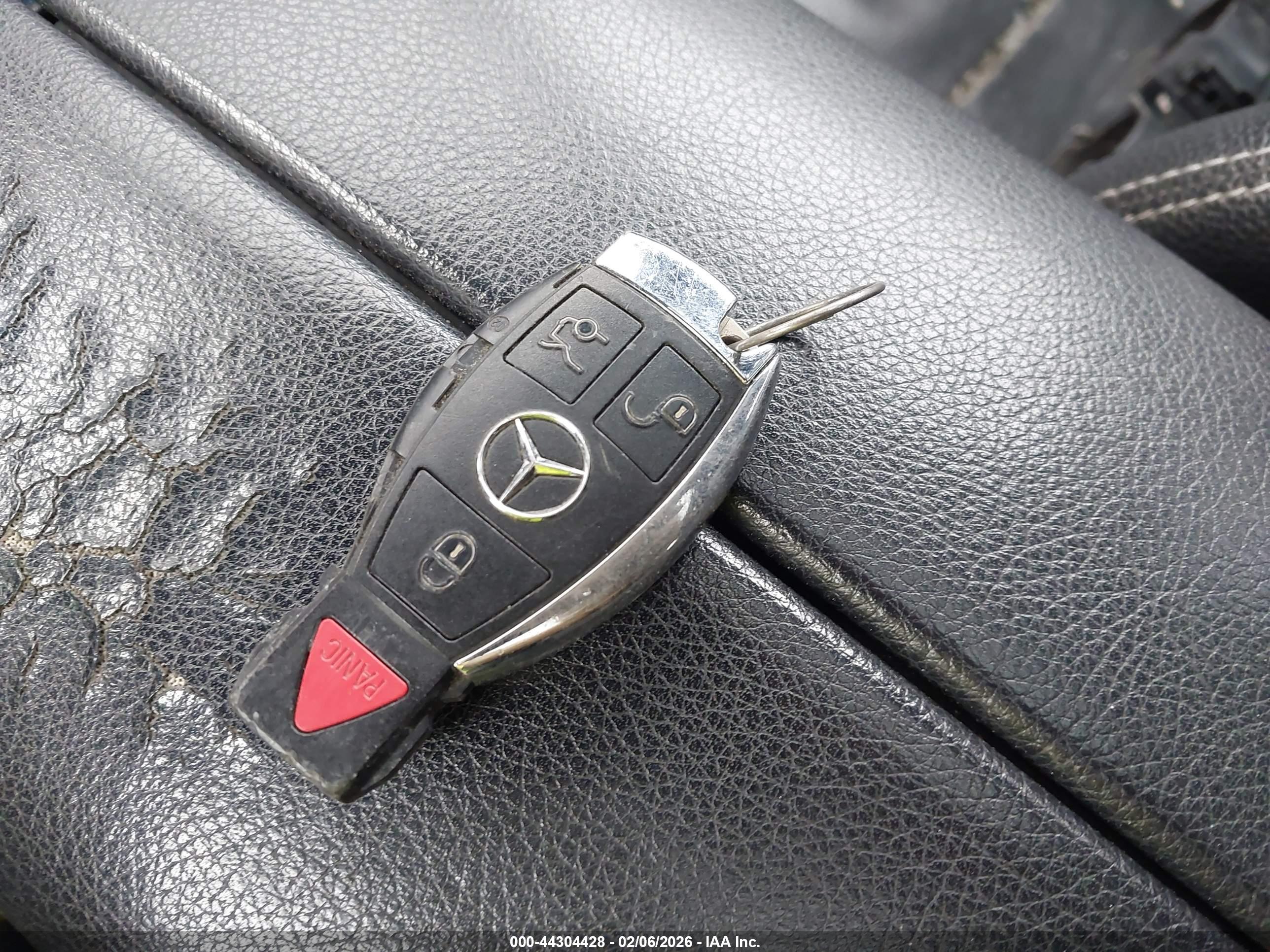 MERCEDES-BENZ GLC image 11