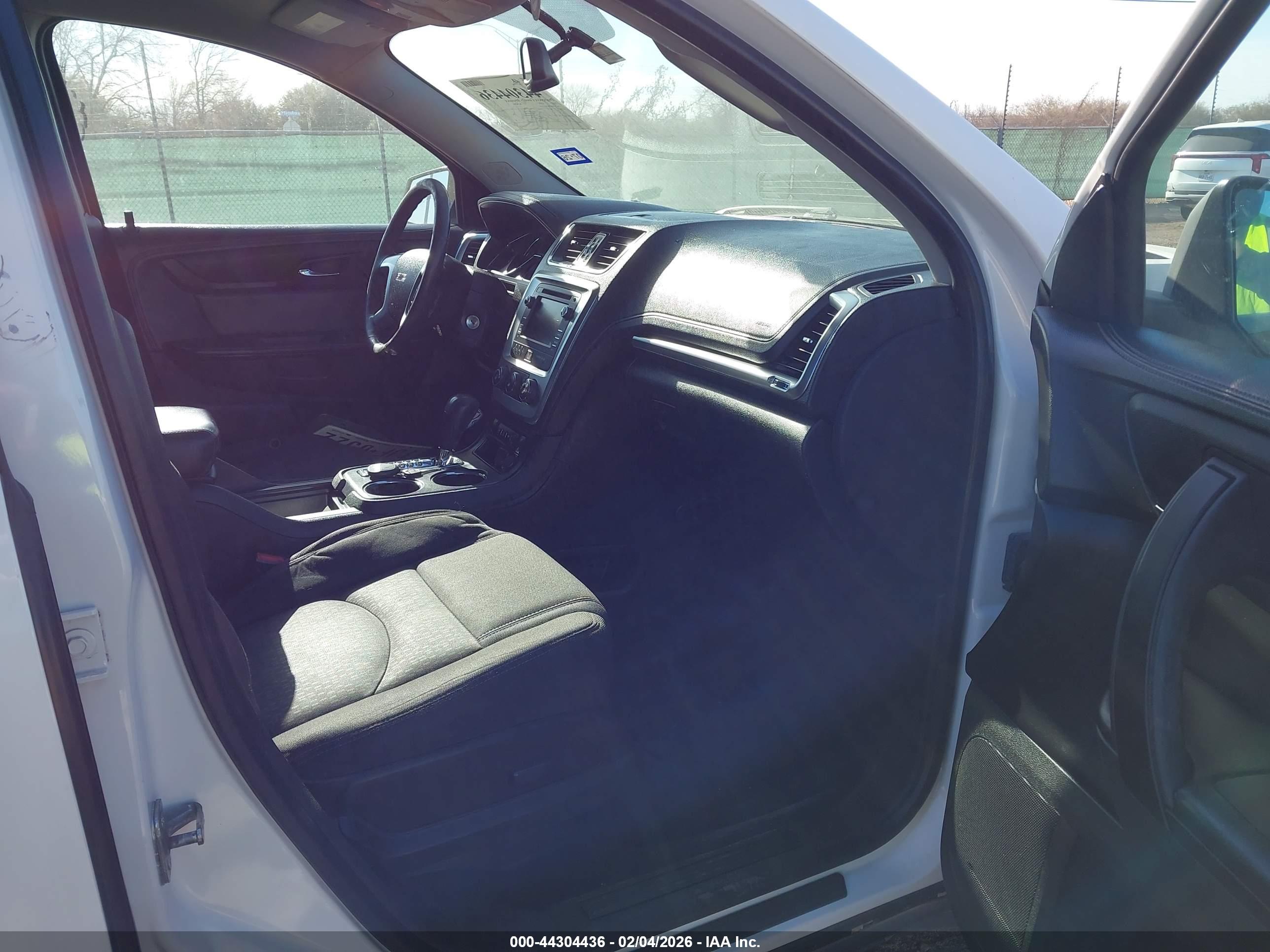 GMC ACADIA image 5