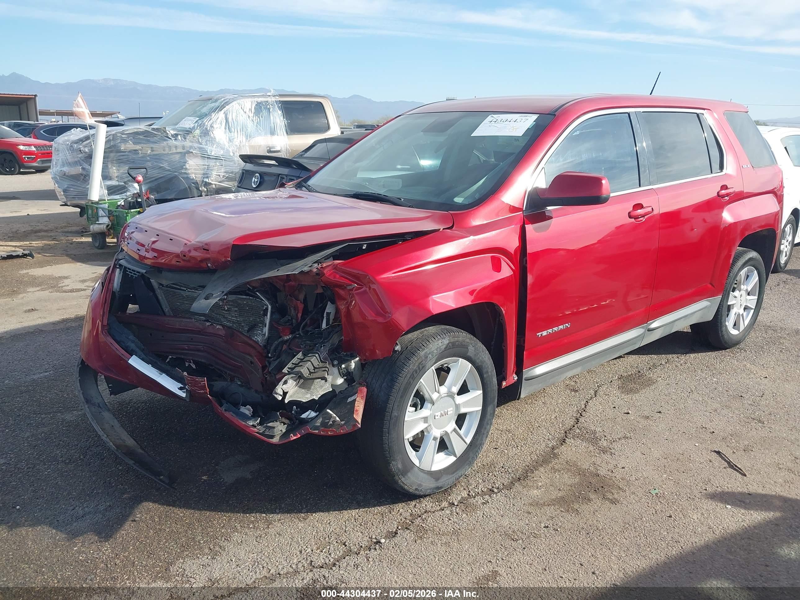 GMC TERRAIN image 2