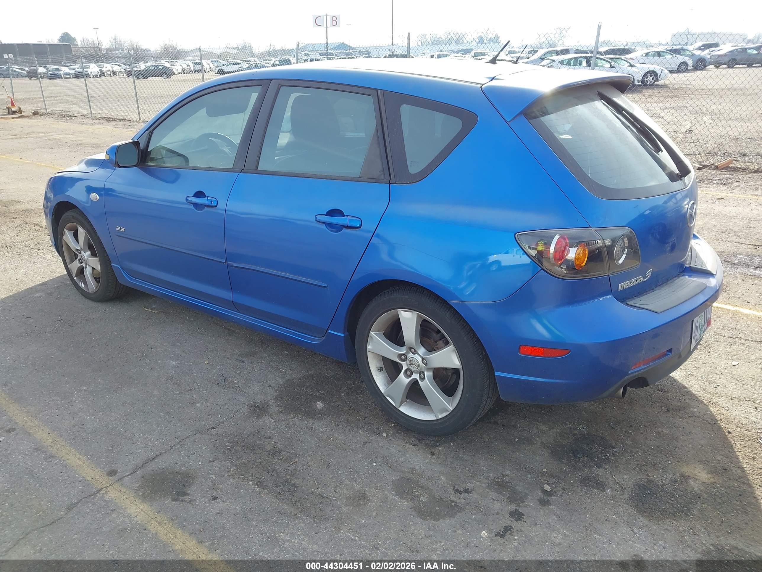 MAZDA MAZDA3 image 3