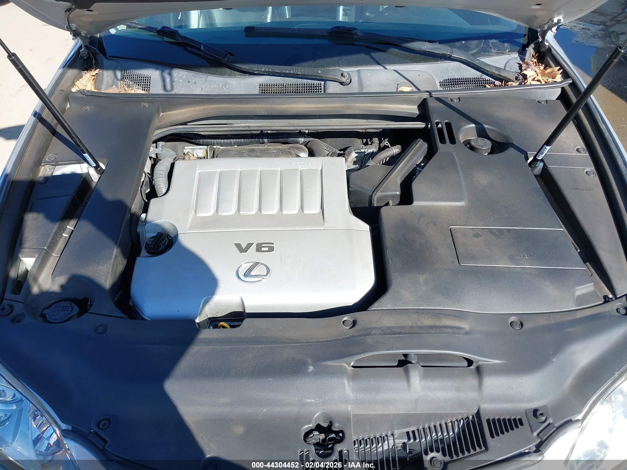LEXUS ES image 10