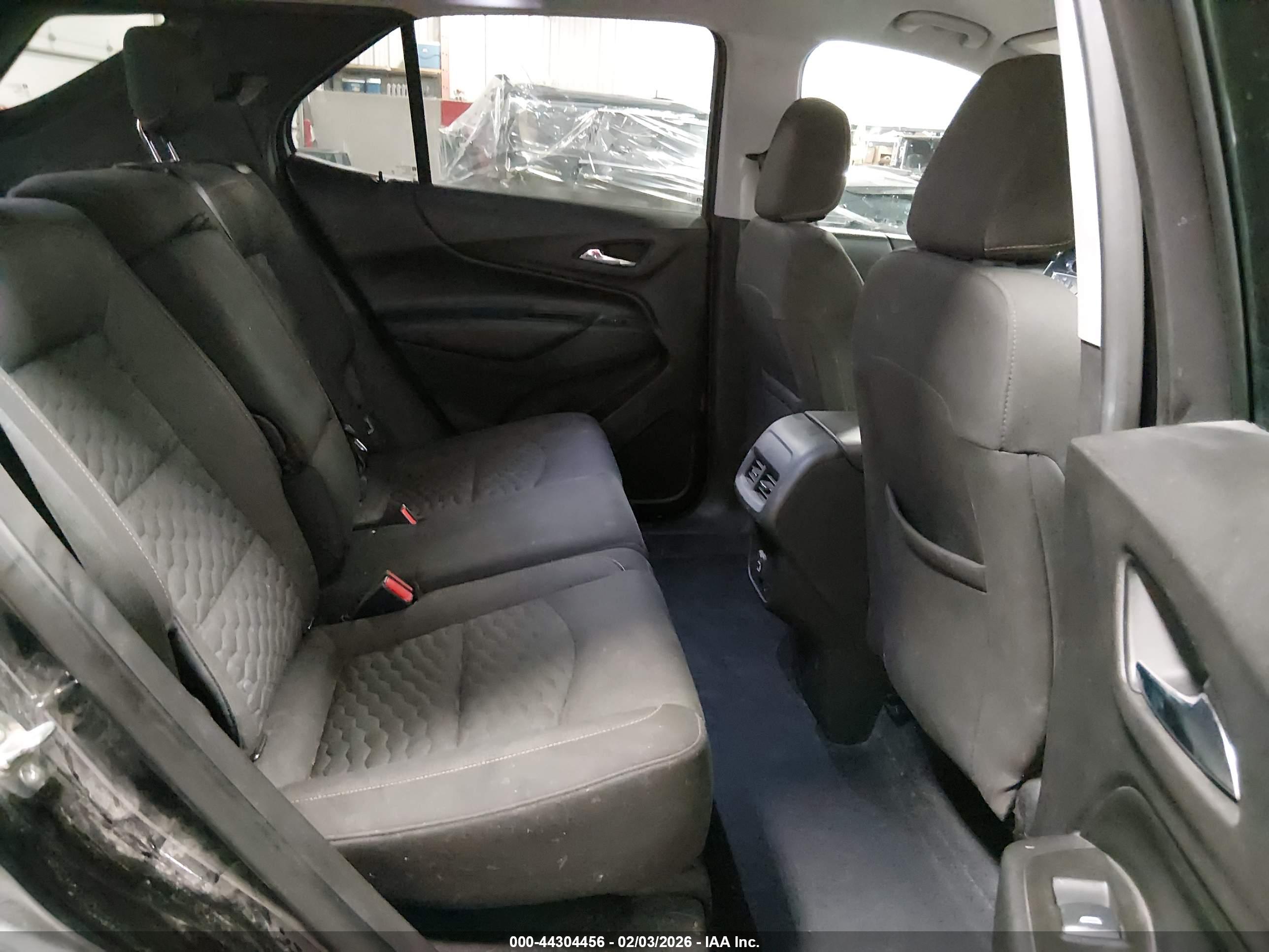 CHEVROLET EQUINOX image 8