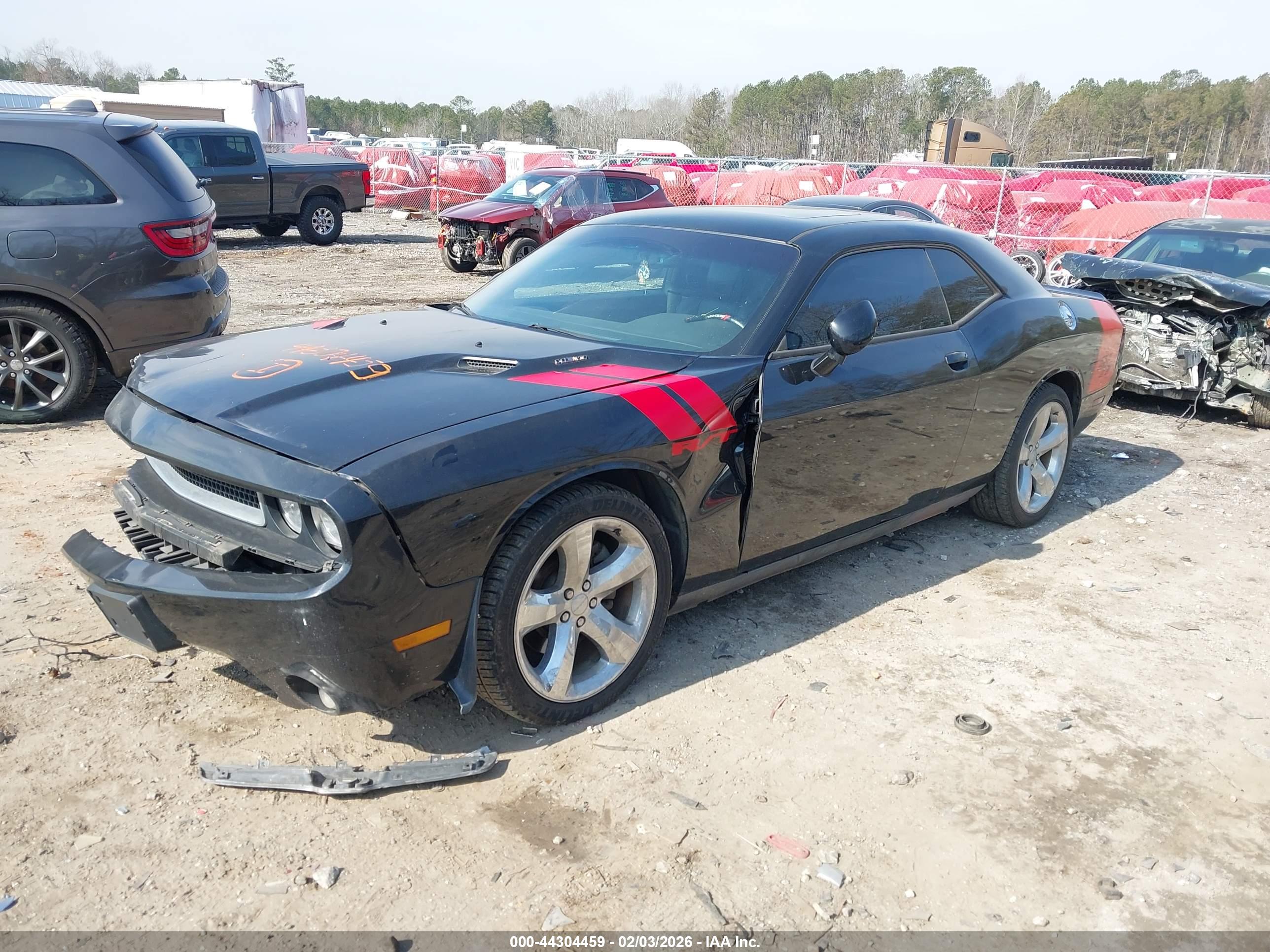 DODGE CHALLENGER image 2