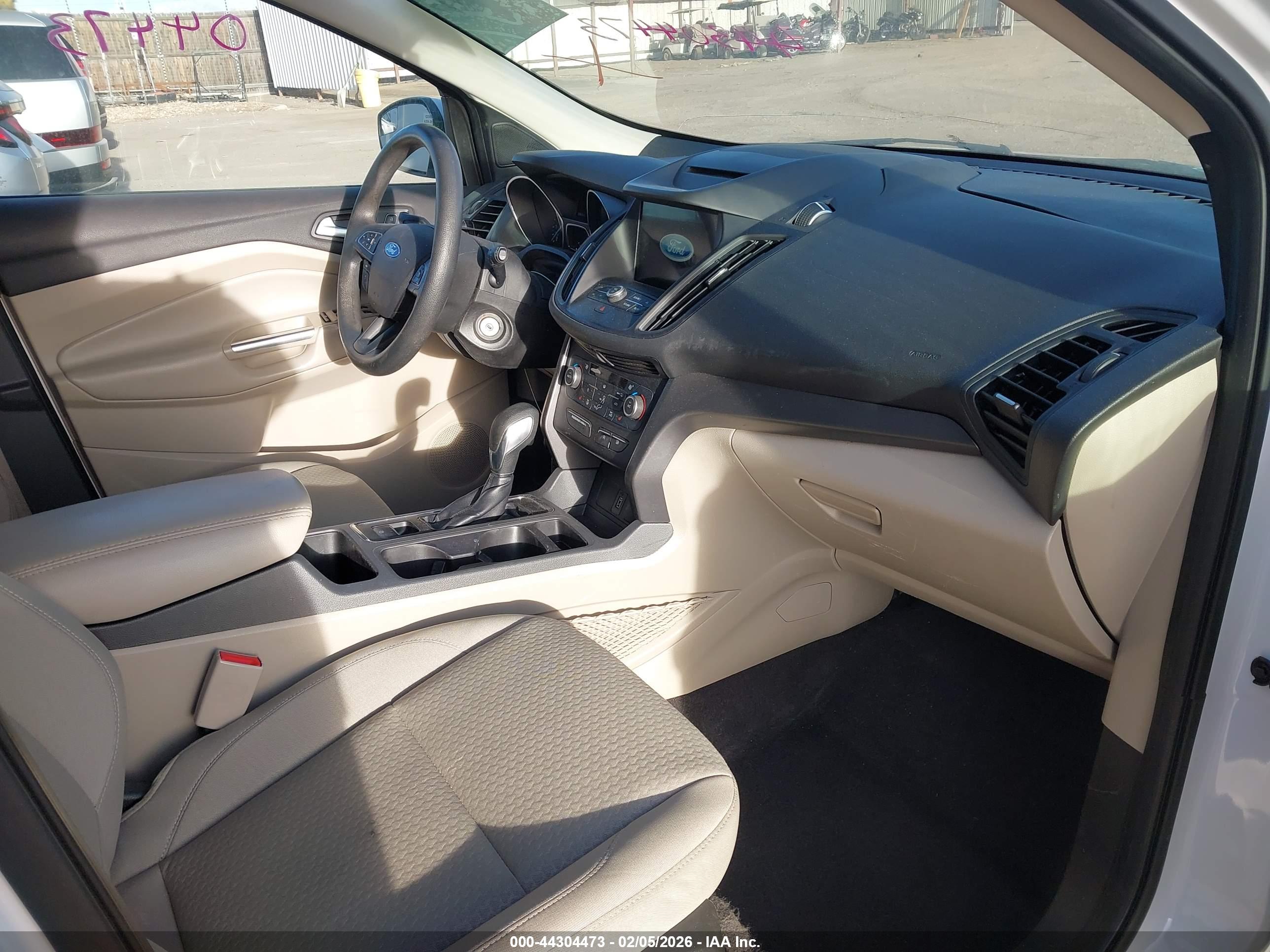 FORD ESCAPE image 5