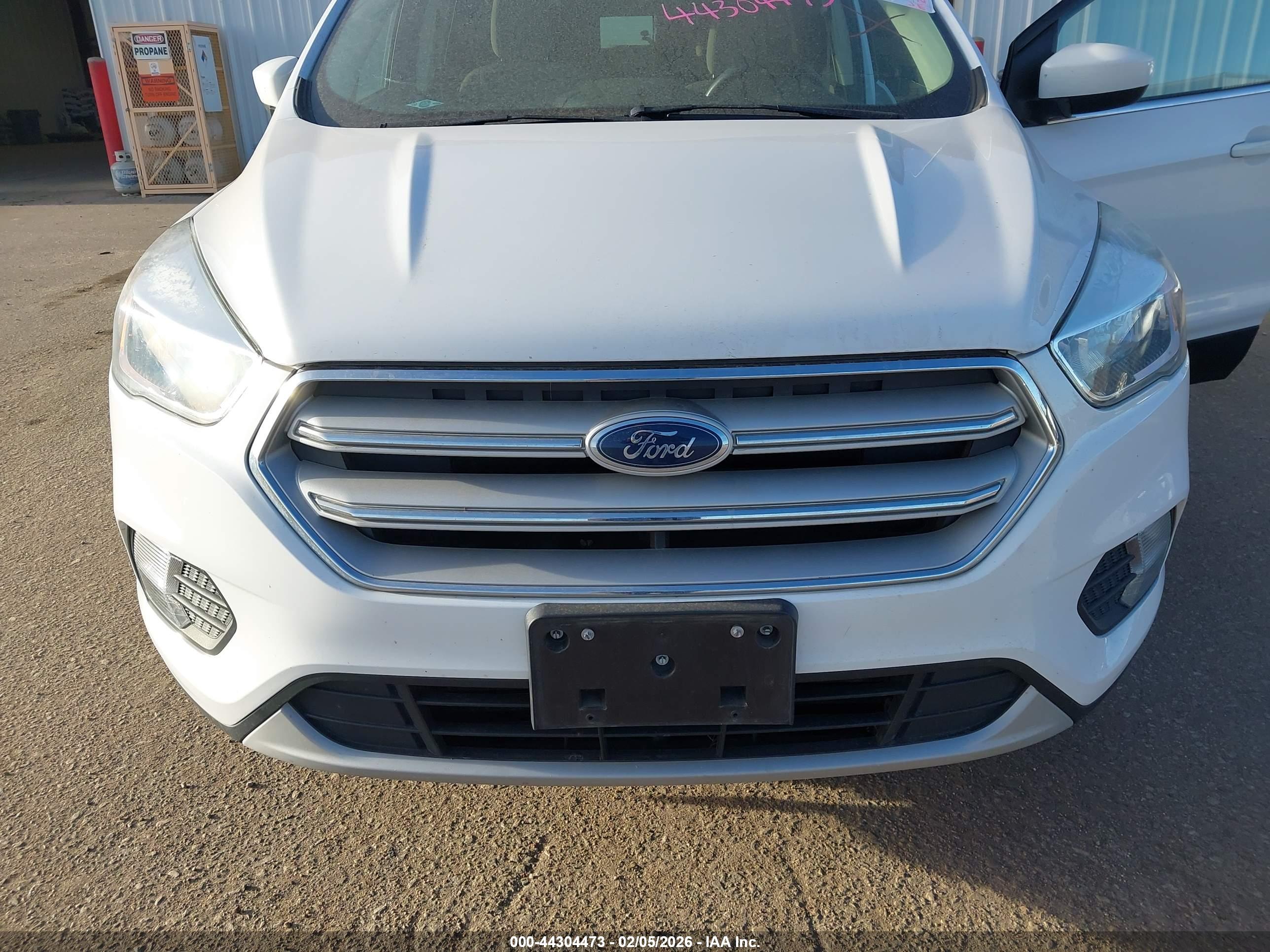 FORD ESCAPE image 6