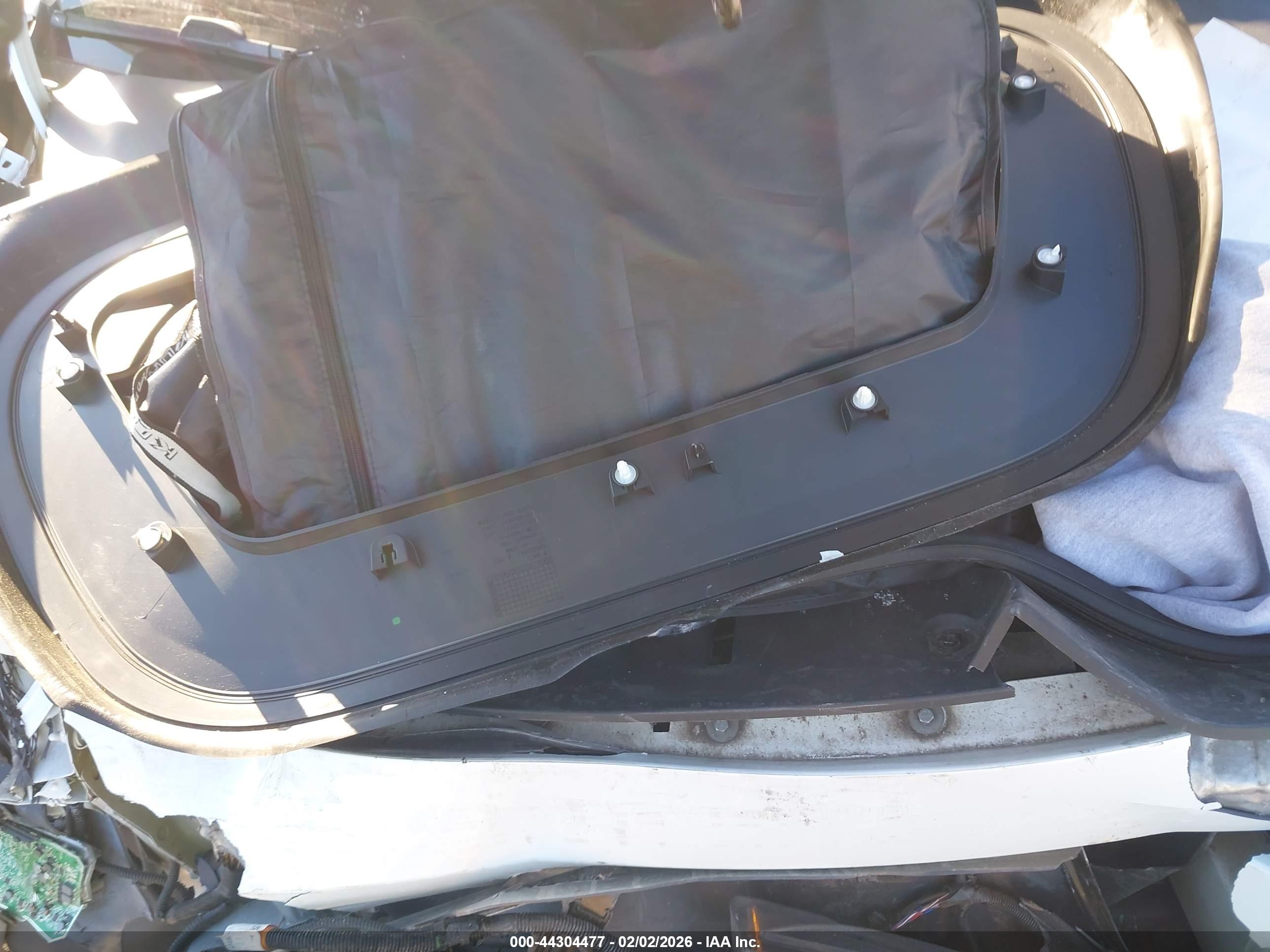 TESLA MODEL image 10