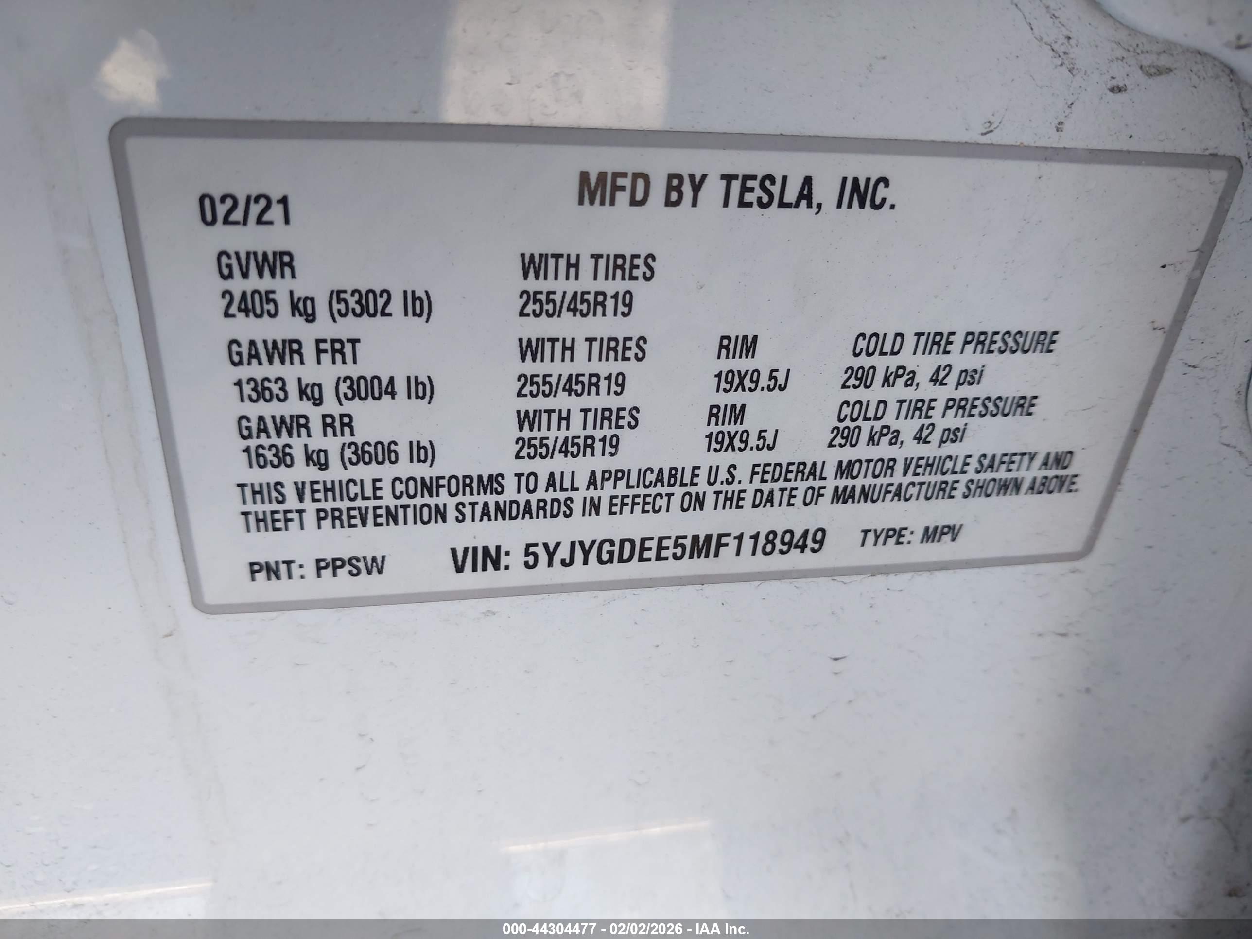 TESLA MODEL image 9
