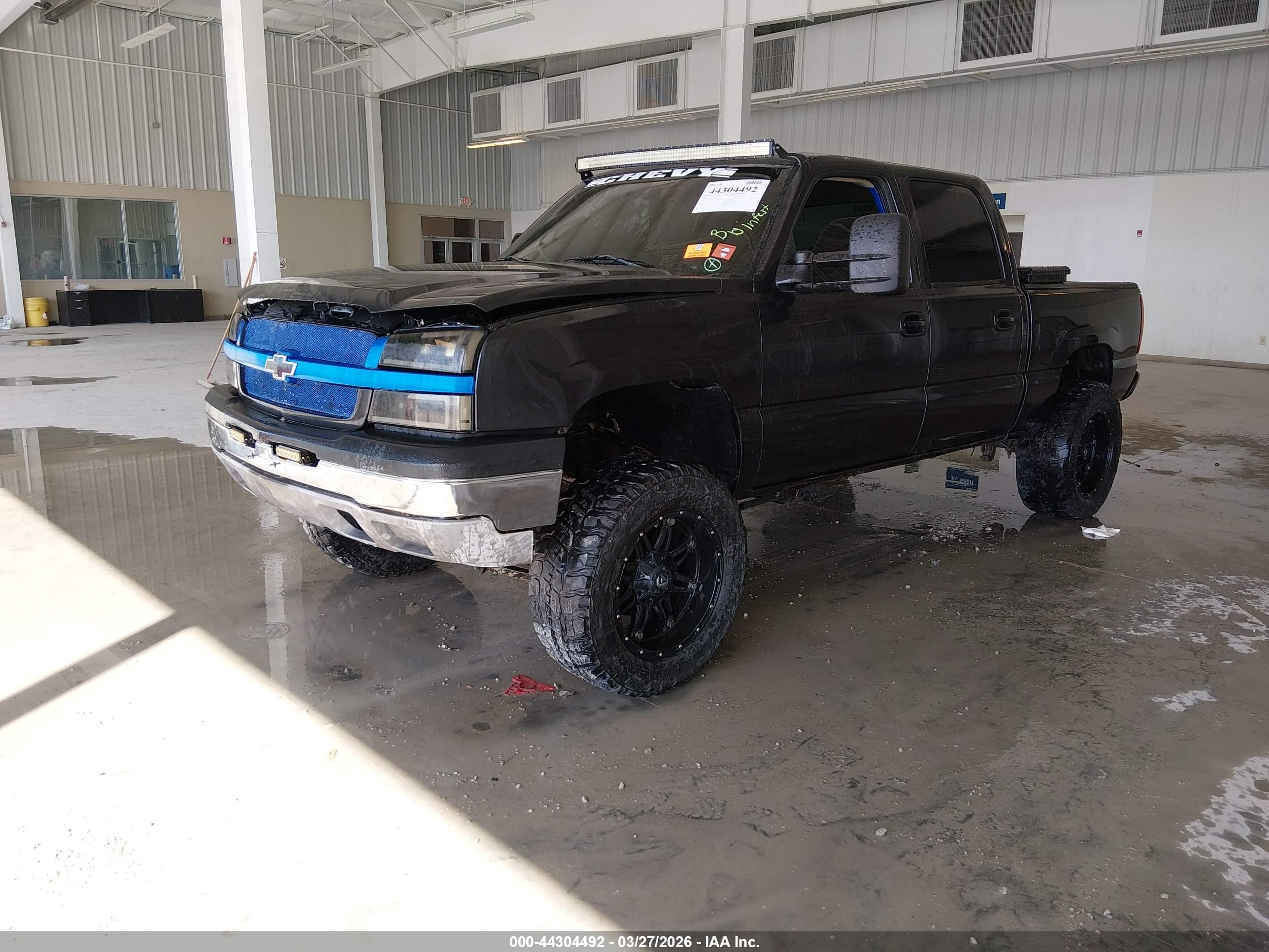 CHEVROLET SILVERADO image 2