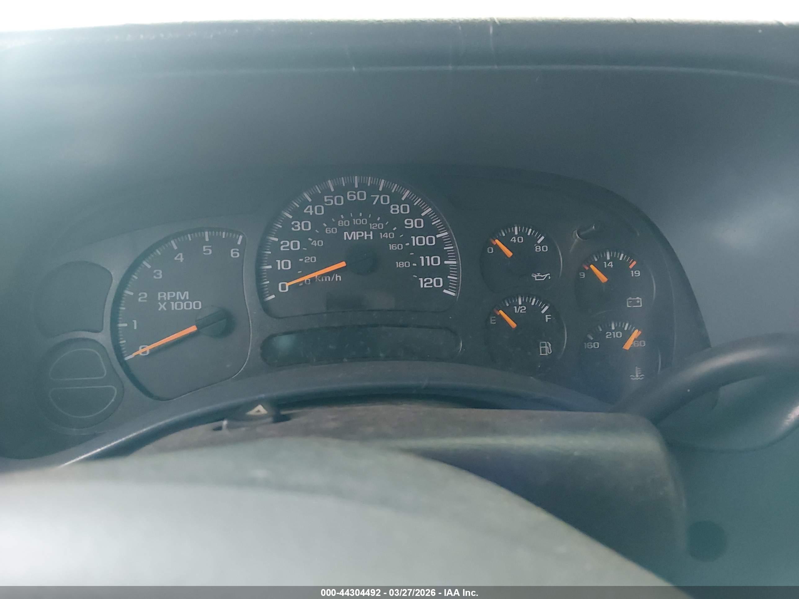CHEVROLET SILVERADO image 7