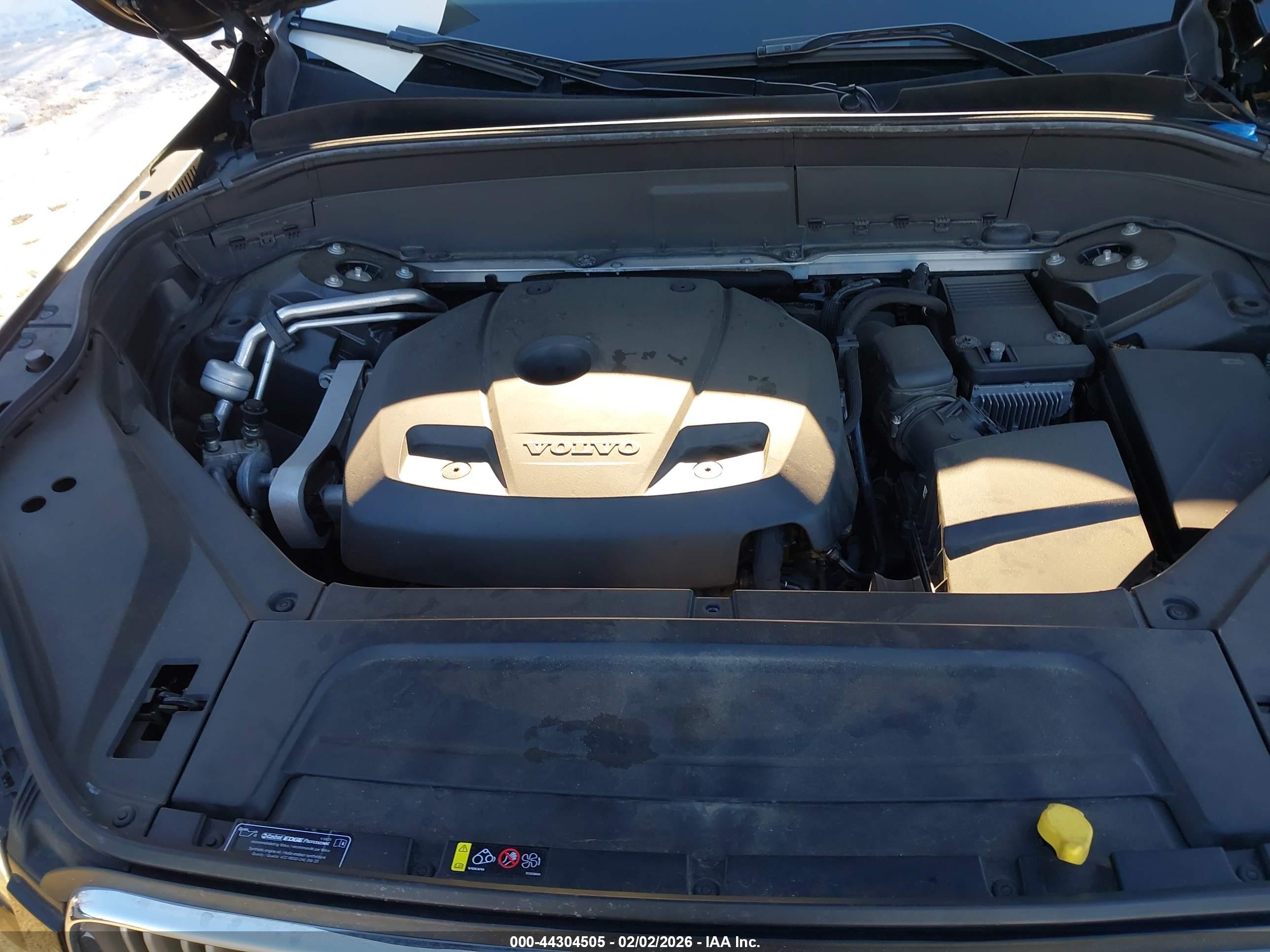 VOLVO XC90 image 10
