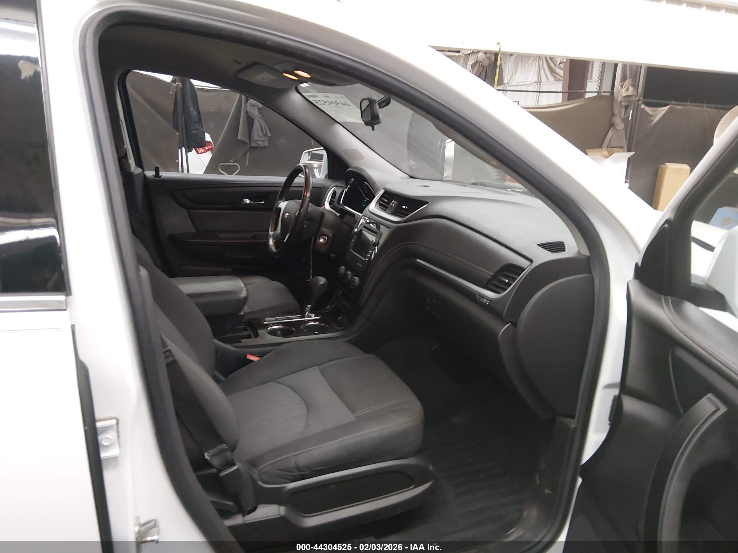 CHEVROLET TRAVERSE image 5