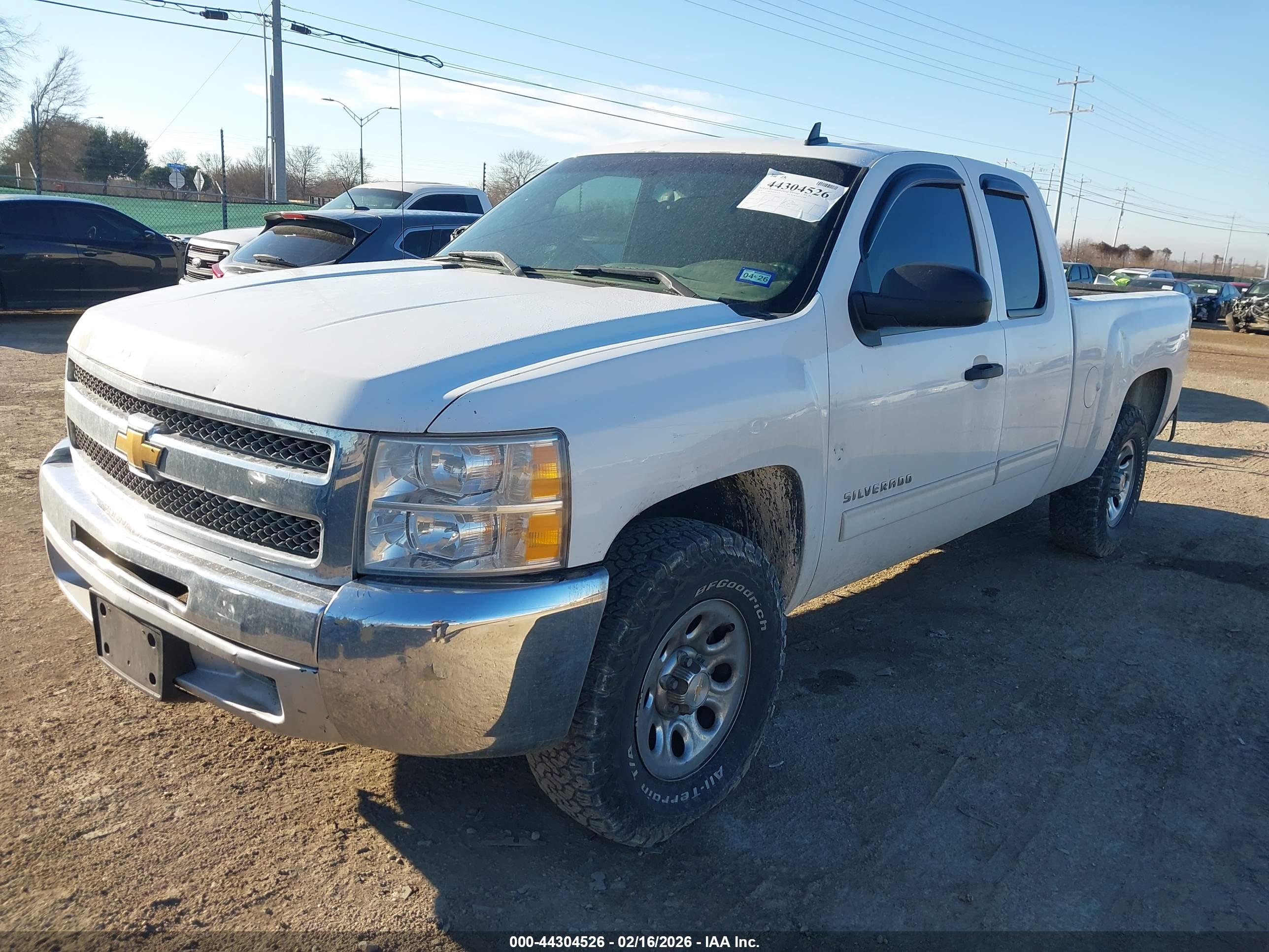 CHEVROLET SILVERADO image 2