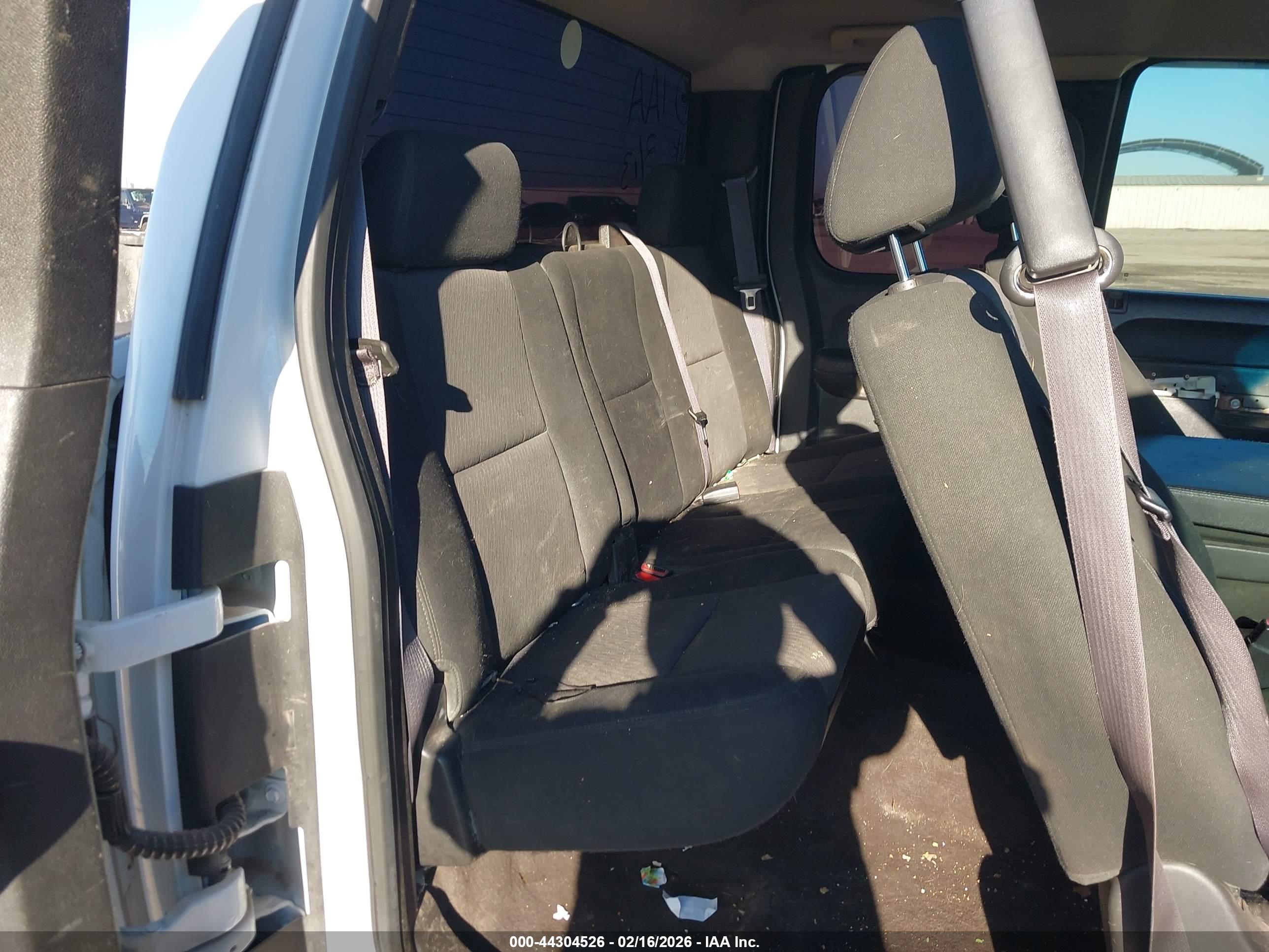 CHEVROLET SILVERADO image 8