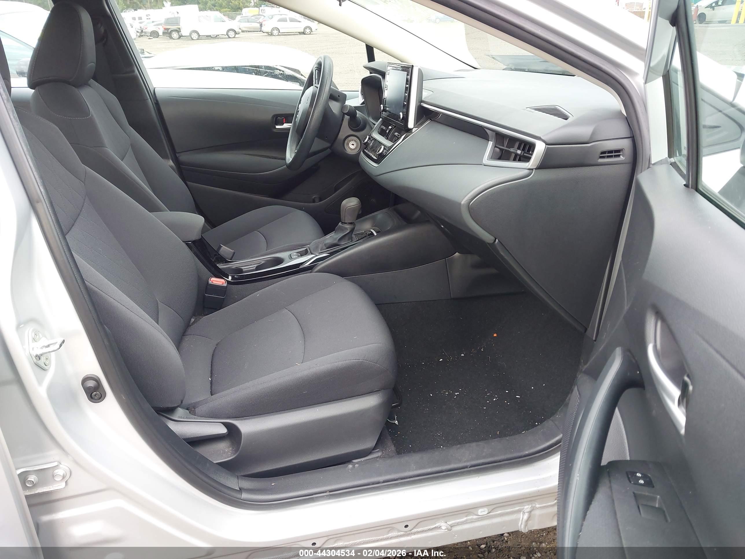 TOYOTA COROLLA image 5