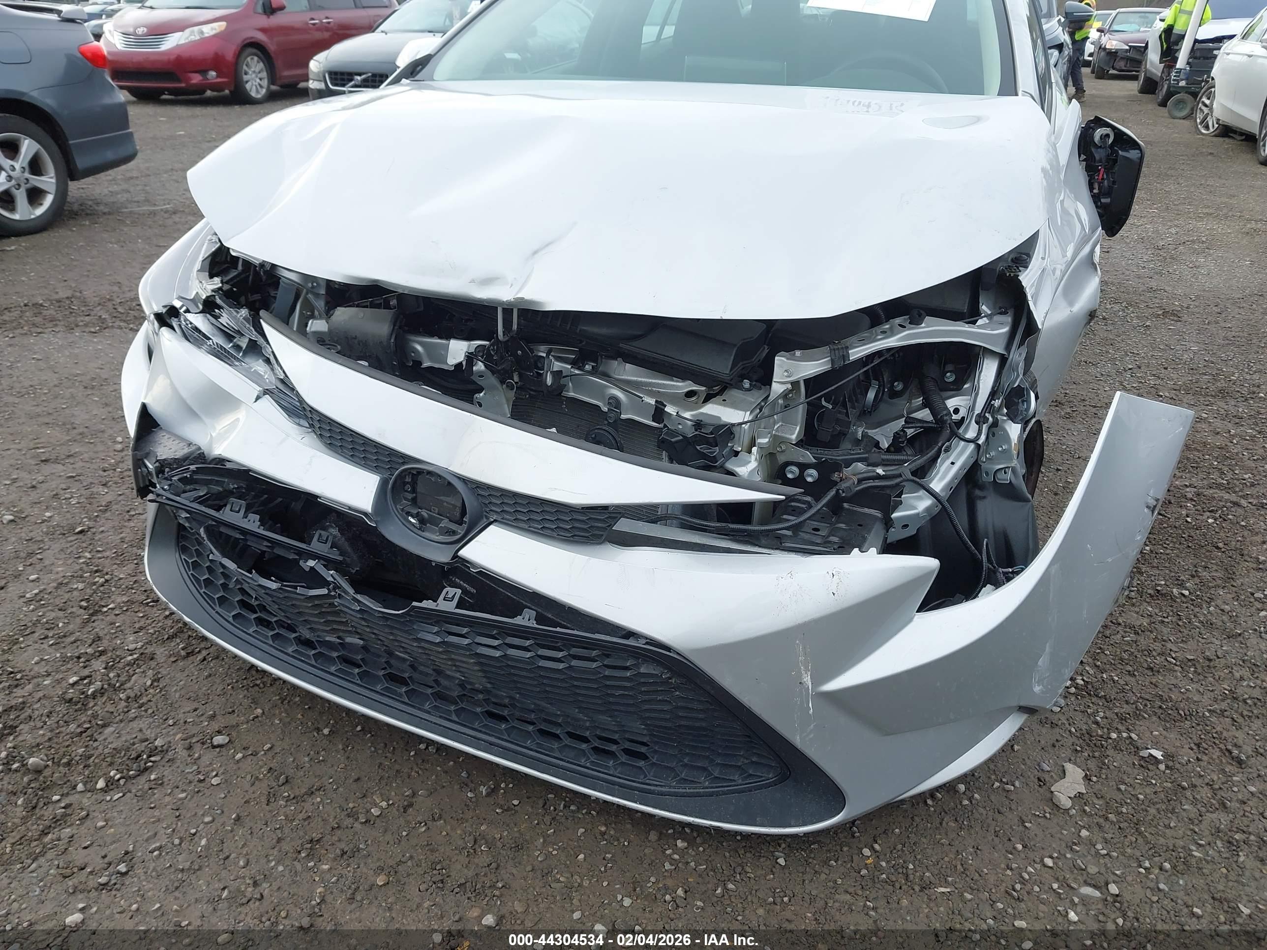 TOYOTA COROLLA image 6